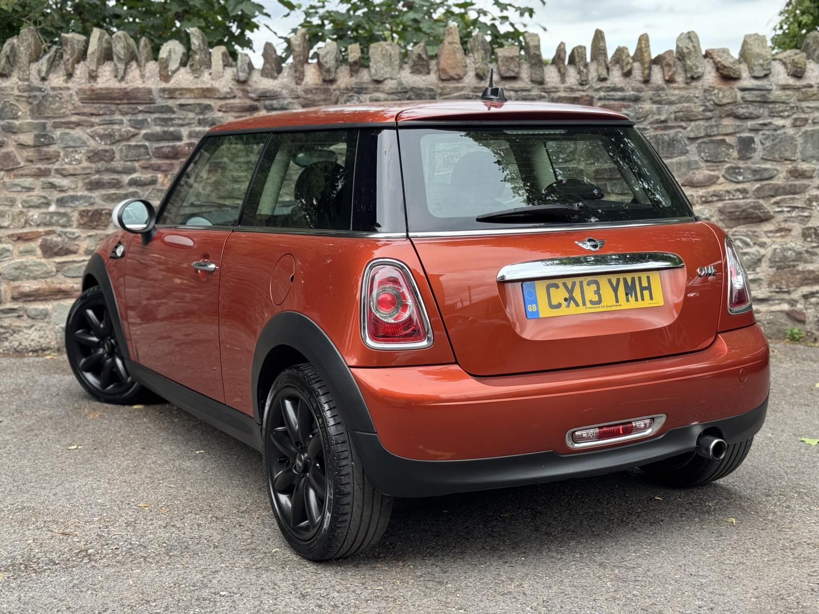 MINI Hatch 1.6 One Hatchback 3dr Petrol Manual Euro 5 (98 ps)