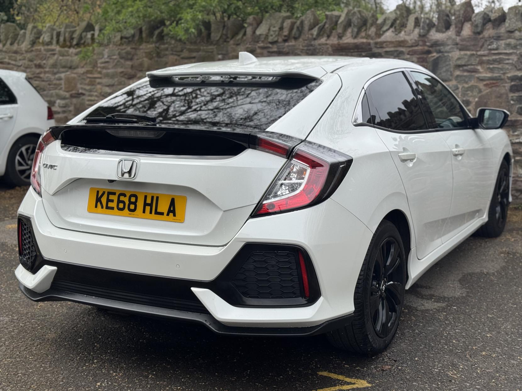 Honda Civic 1.0 VTEC Turbo EX Hatchback 5dr Petrol CVT Euro 6 (s/s) (126 ps)