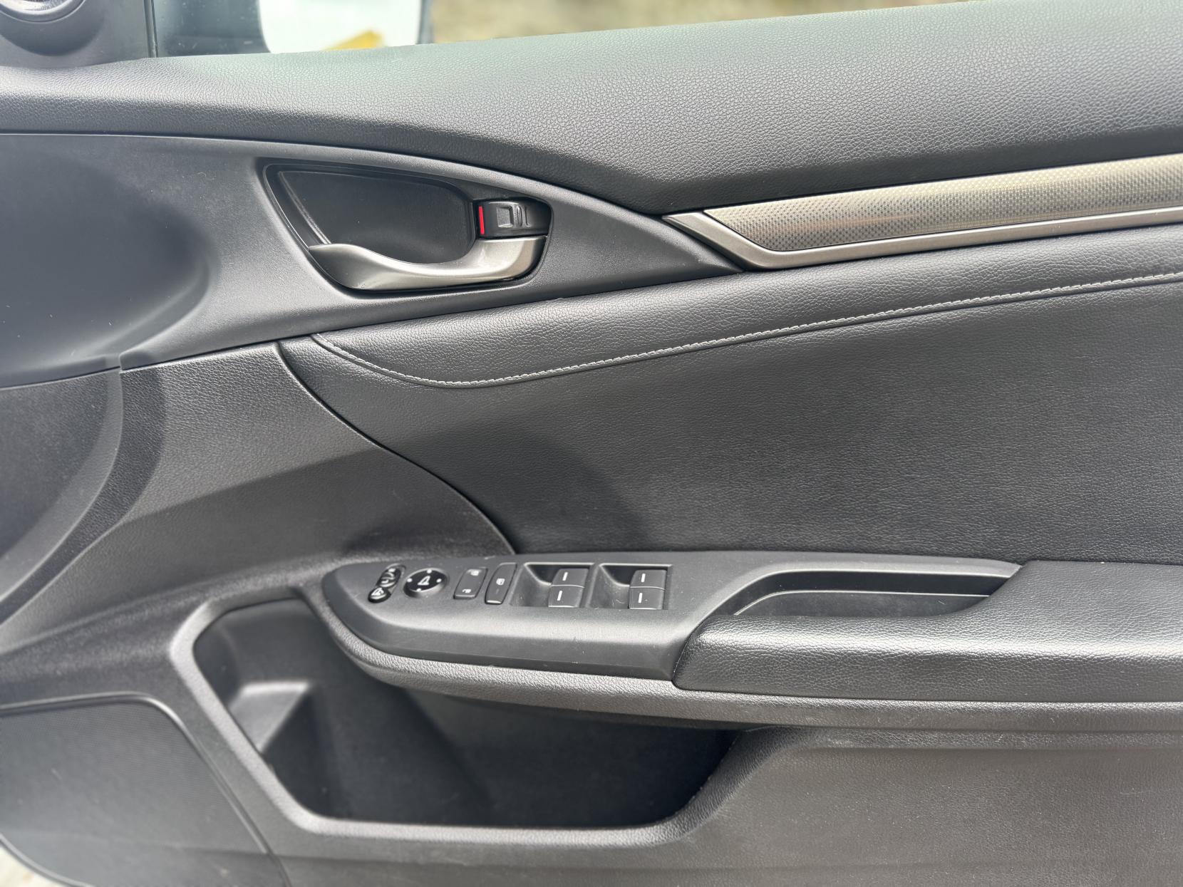 Honda Civic 1.0 VTEC Turbo EX Hatchback 5dr Petrol CVT Euro 6 (s/s) (126 ps)