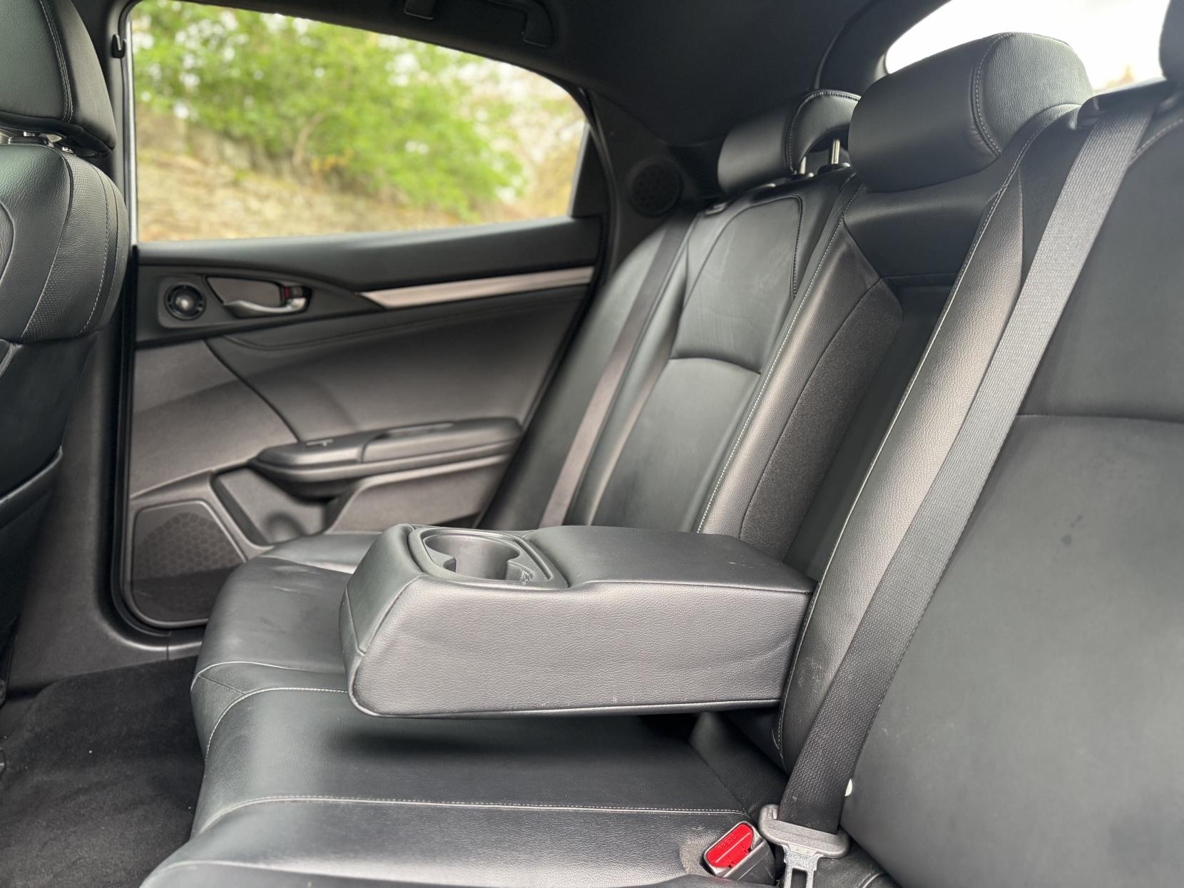 Honda Civic 1.0 VTEC Turbo EX Hatchback 5dr Petrol CVT Euro 6 (s/s) (126 ps)