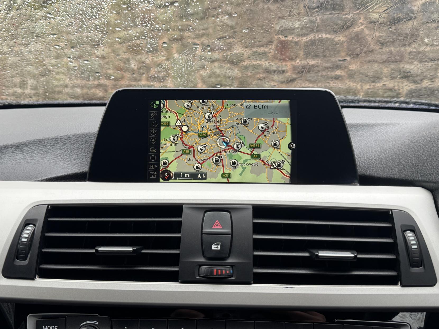 BMW 3 Series 2.0 330e 7.6kWh SE Saloon 4dr Petrol Plug-in Hybrid Auto Euro 6 (s/s) (252 ps)