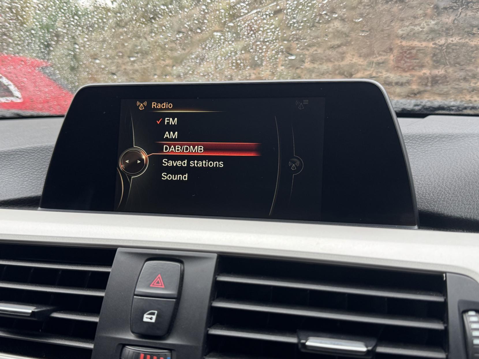 BMW 3 Series 2.0 330e 7.6kWh SE Saloon 4dr Petrol Plug-in Hybrid Auto Euro 6 (s/s) (252 ps)