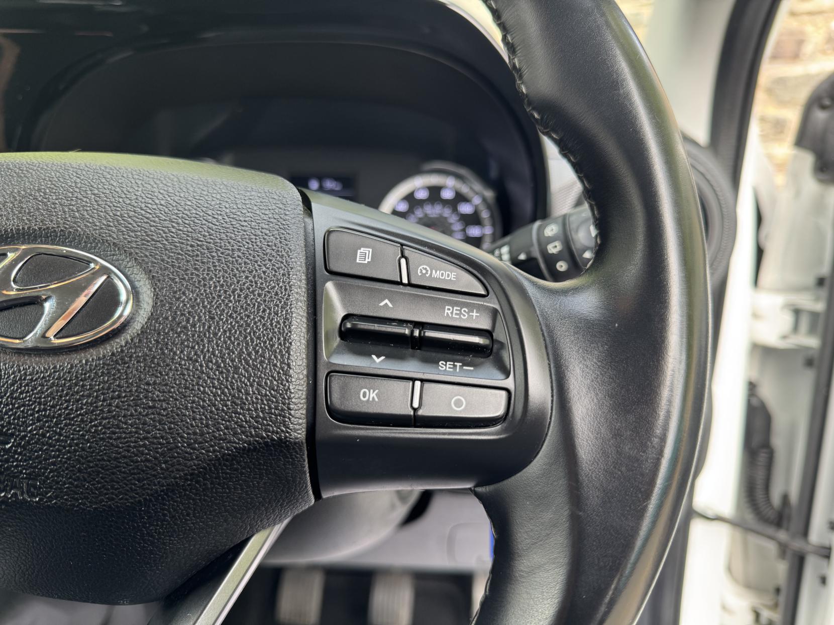 Hyundai i10 1.0 SE Connect Hatchback 5dr Petrol Manual Euro 6 (s/s) (67 ps)
