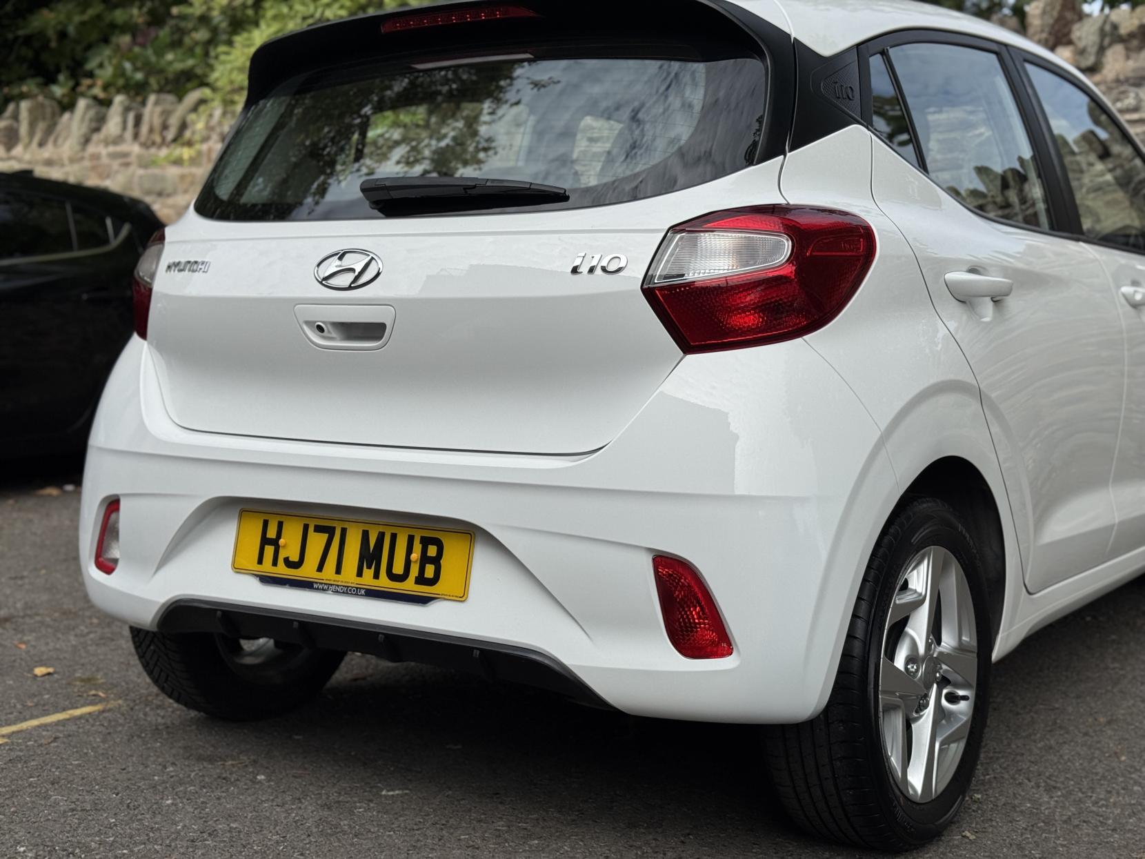 Hyundai i10 1.0 SE Connect Hatchback 5dr Petrol Manual Euro 6 (s/s) (67 ps)