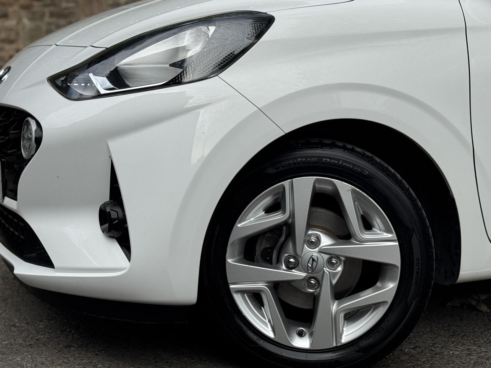 Hyundai i10 1.0 SE Connect Hatchback 5dr Petrol Manual Euro 6 (s/s) (67 ps)
