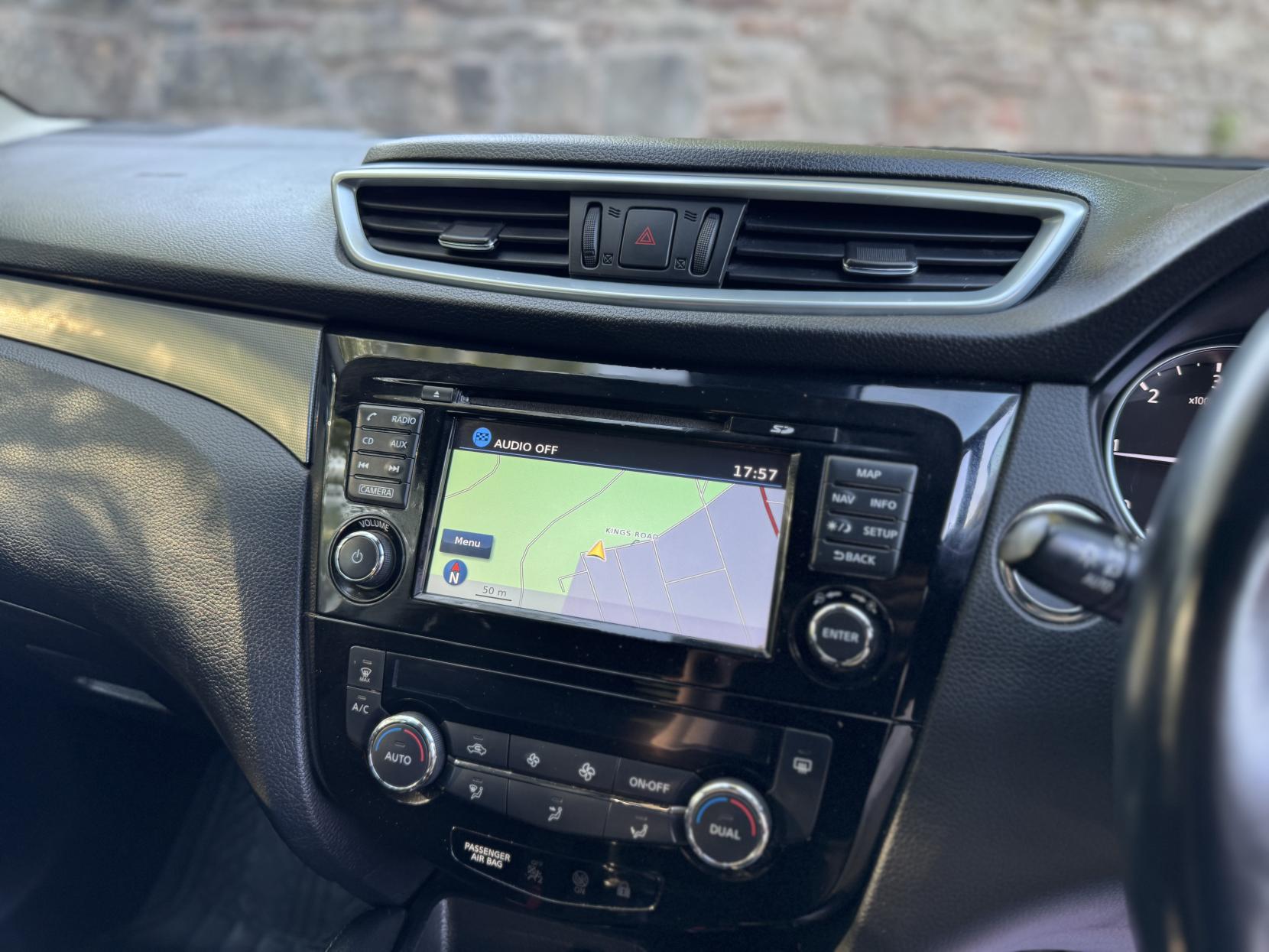 Nissan Qashqai 1.5 dCi N-Connecta SUV 5dr Diesel Manual Euro 6 (s/s) (110 ps)