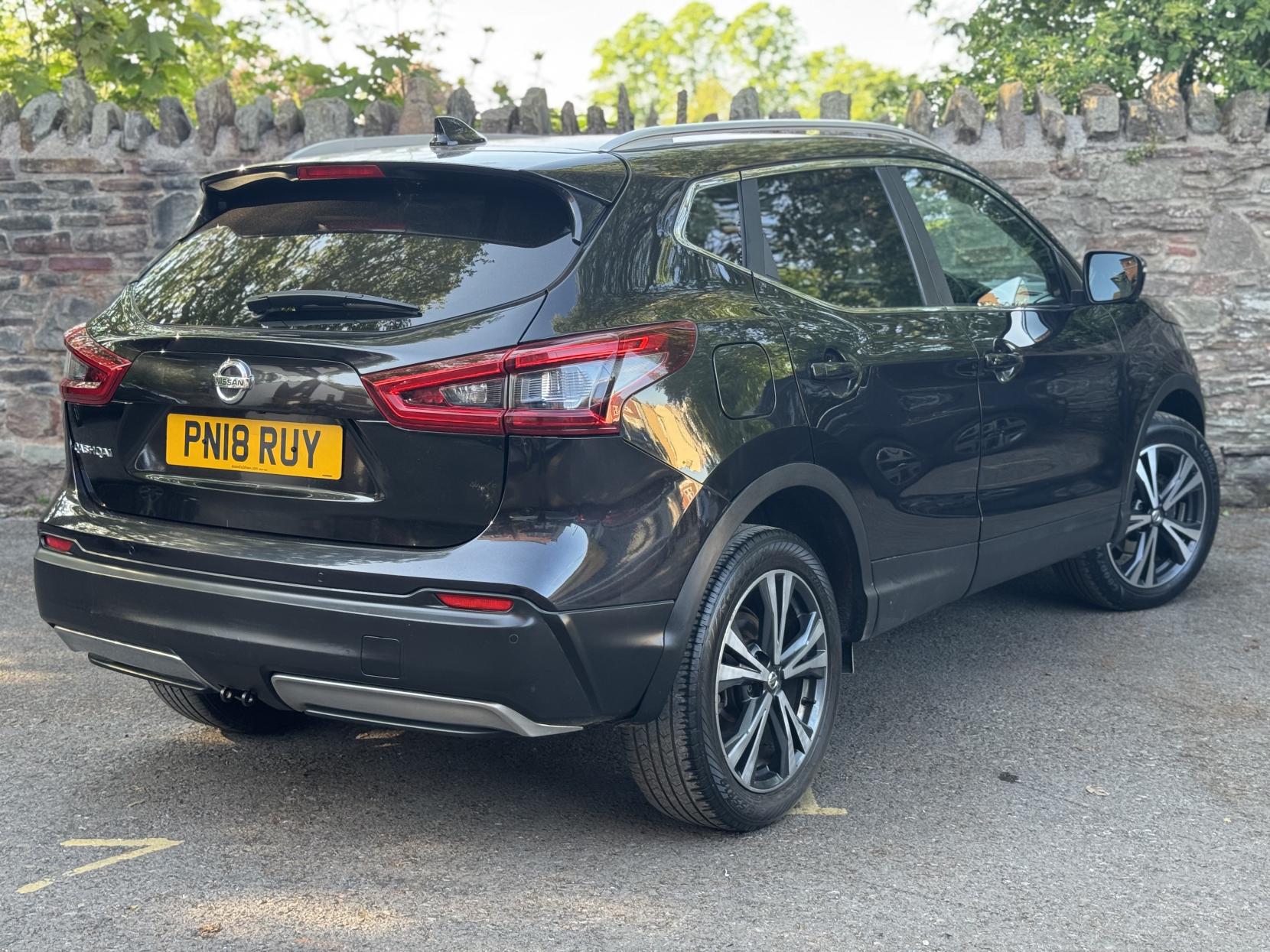 Nissan Qashqai 1.5 dCi N-Connecta SUV 5dr Diesel Manual Euro 6 (s/s) (110 ps)