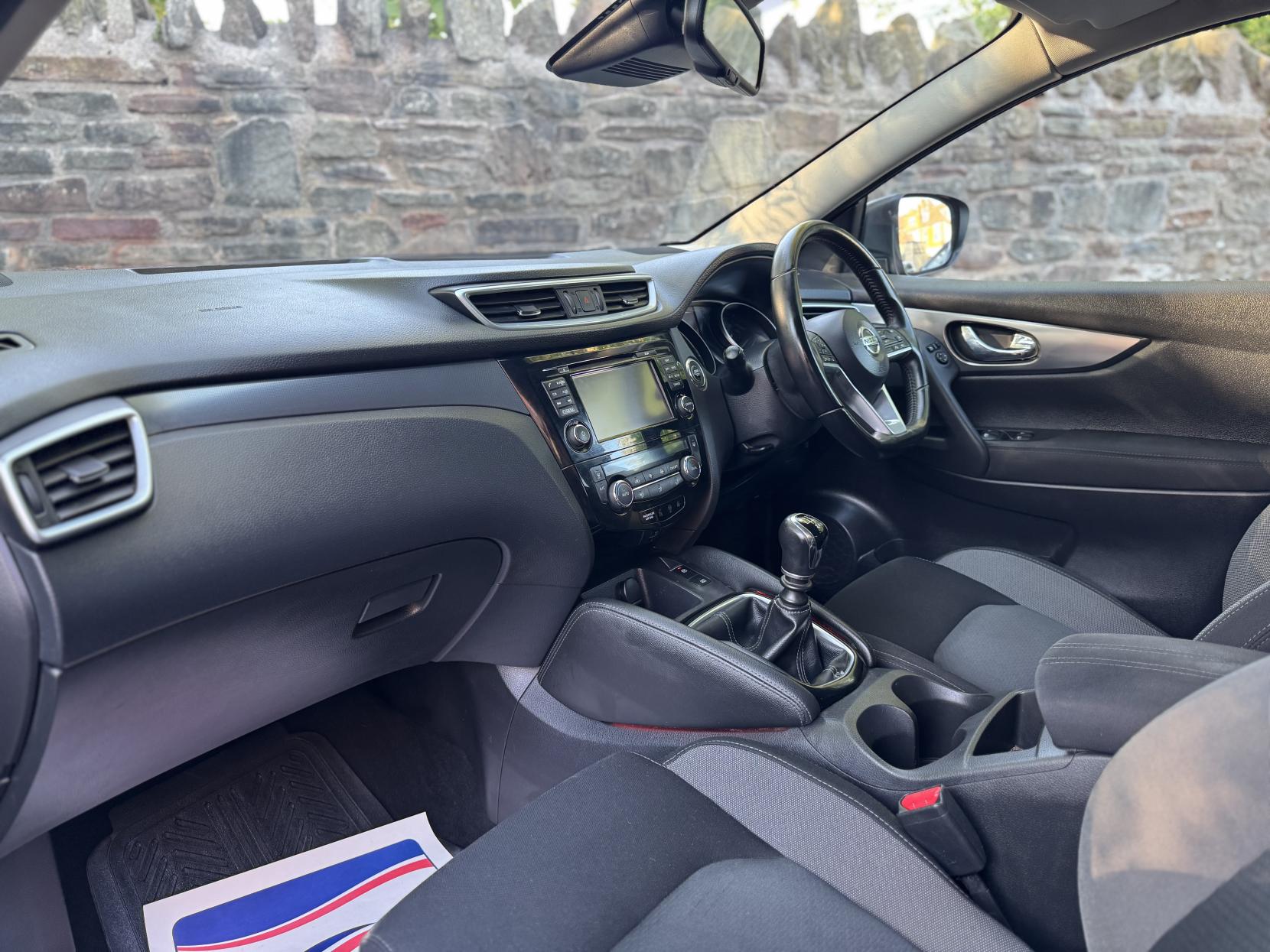 Nissan Qashqai 1.5 dCi N-Connecta SUV 5dr Diesel Manual Euro 6 (s/s) (110 ps)