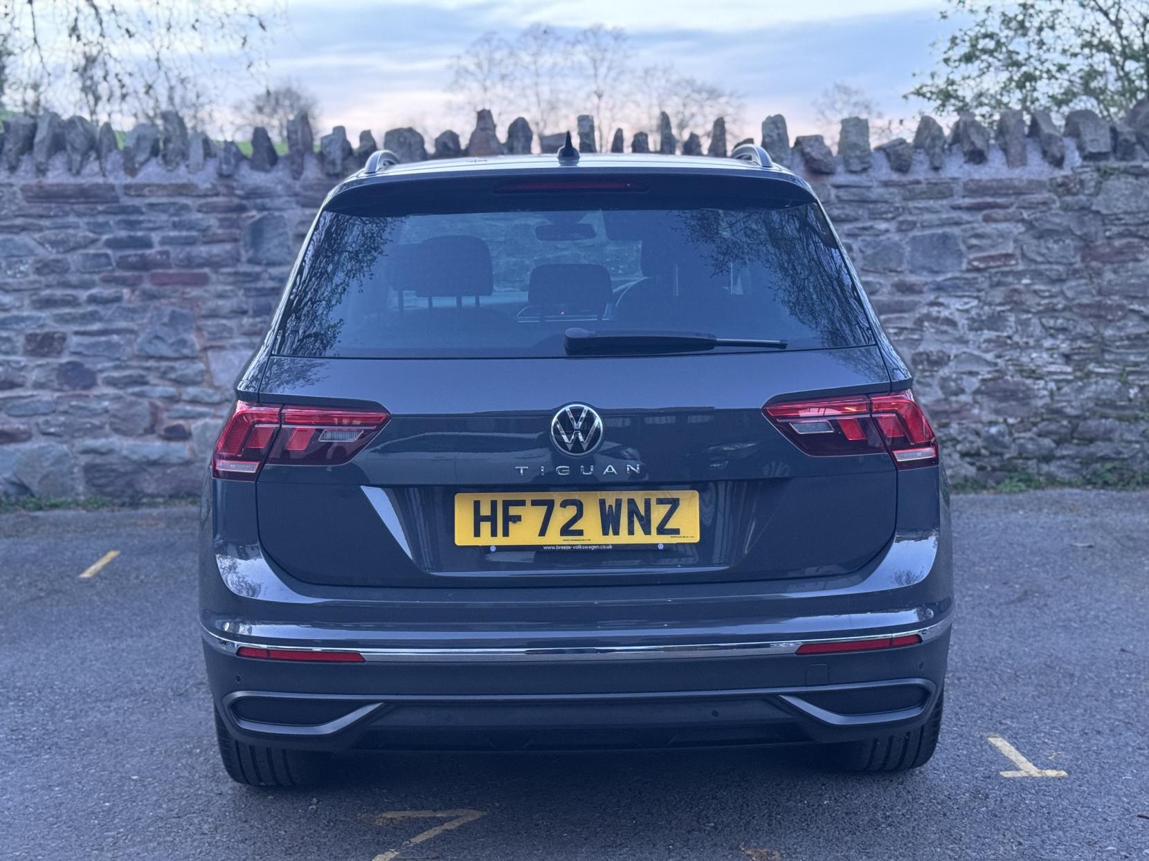 Volkswagen Tiguan 2.0 TDI Life SUV 5dr Diesel DSG Euro 6 (s/s) (150 ps)