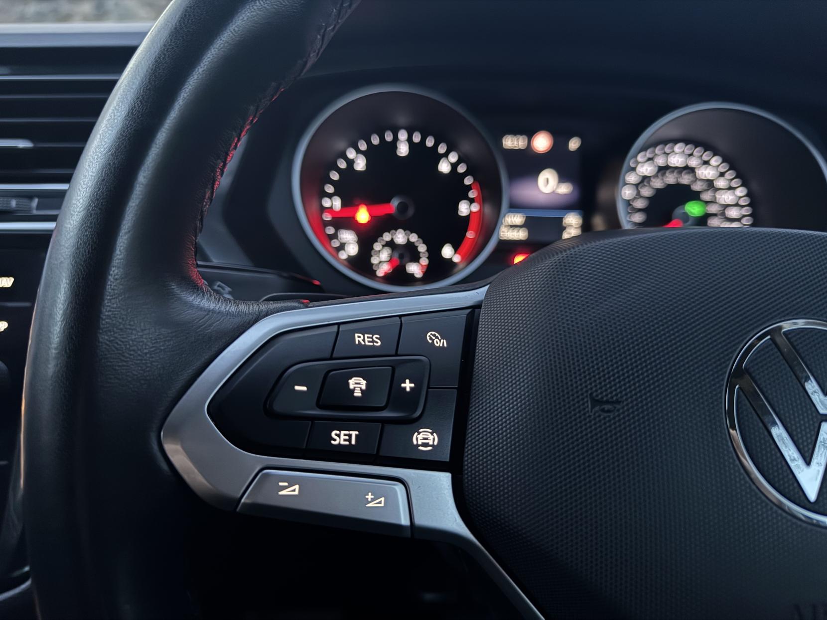 Volkswagen Tiguan 2.0 TDI Life SUV 5dr Diesel DSG Euro 6 (s/s) (150 ps)