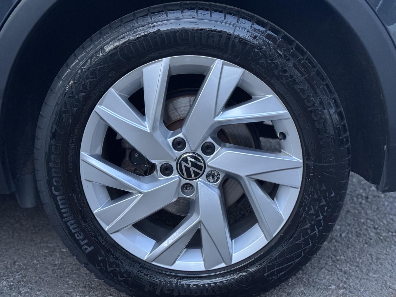 Volkswagen Tiguan 2.0 TDI Life SUV 5dr Diesel DSG Euro 6 (s/s) (150 ps)