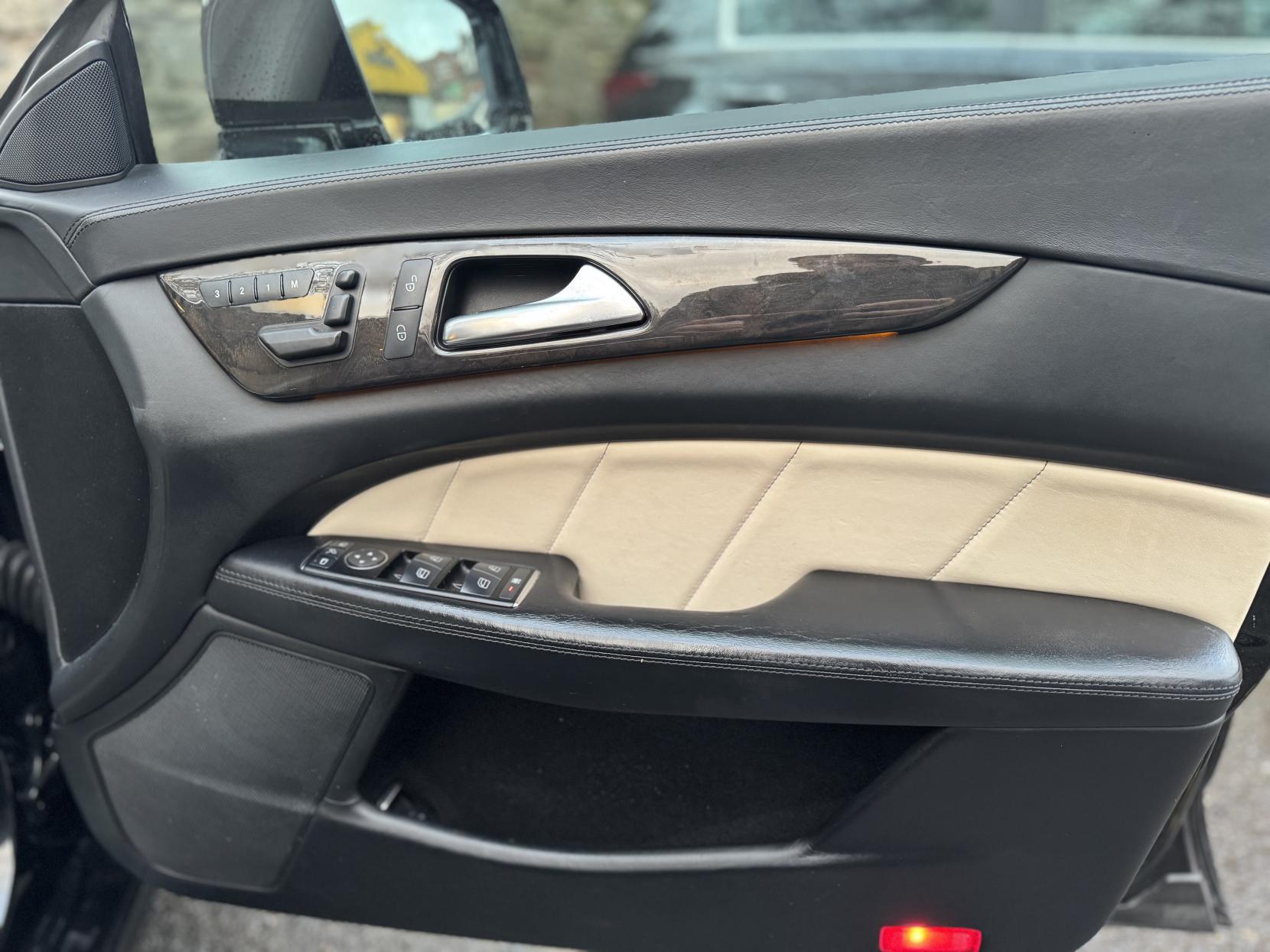 Mercedes-Benz CLS 3.0 CLS350 CDI V6 BlueEfficiency Sport Coupe 4dr Diesel G-Tronic+ Euro 5 (265 ps)