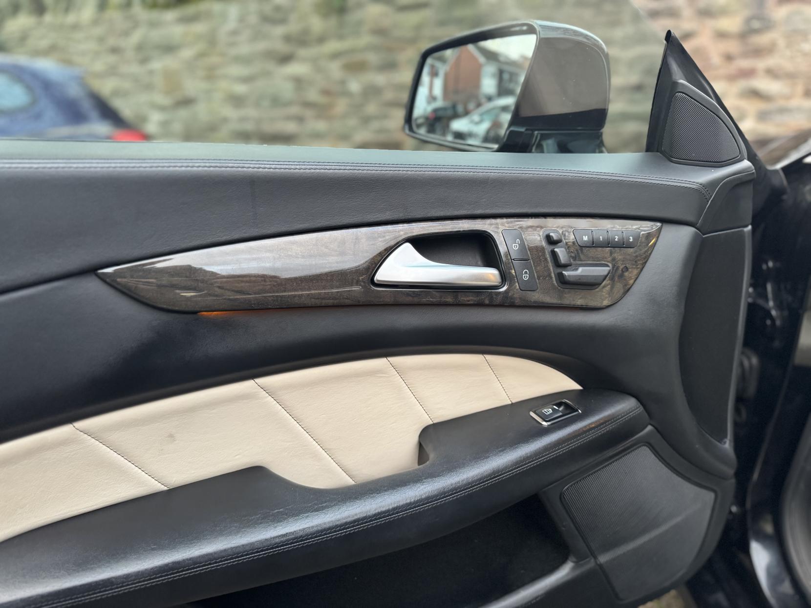 Mercedes-Benz CLS 3.0 CLS350 CDI V6 BlueEfficiency Sport Coupe 4dr Diesel G-Tronic+ Euro 5 (265 ps)