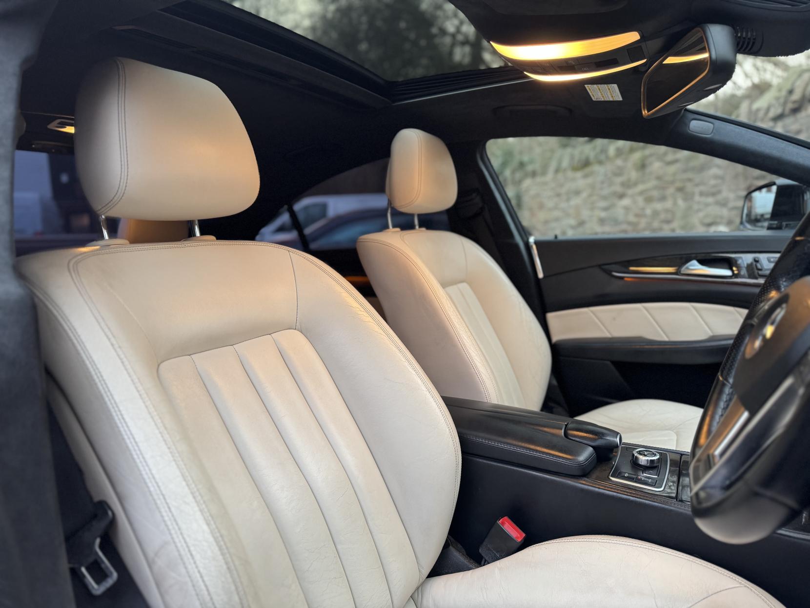 Mercedes-Benz CLS 3.0 CLS350 CDI V6 BlueEfficiency Sport Coupe 4dr Diesel G-Tronic+ Euro 5 (265 ps)