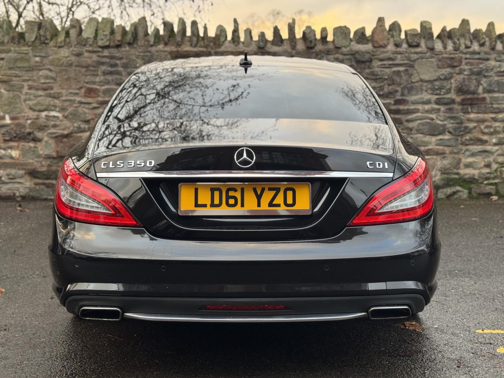 Mercedes-Benz CLS 3.0 CLS350 CDI V6 BlueEfficiency Sport Coupe 4dr Diesel G-Tronic+ Euro 5 (265 ps)