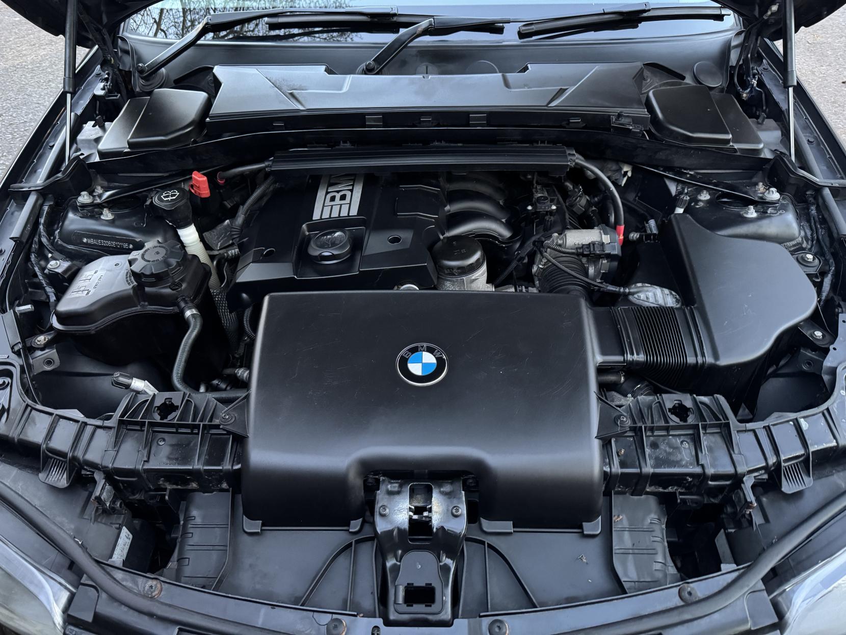 BMW 1 Series 1.6 116i Edition ES Hatchback 5dr Petrol Manual Euro 4 (122 bhp)