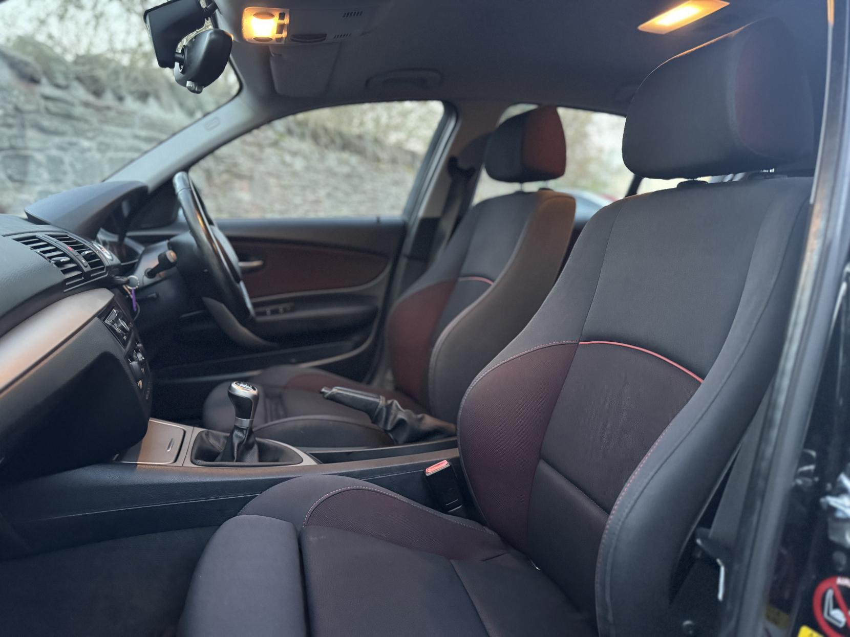 BMW 1 Series 1.6 116i Edition ES Hatchback 5dr Petrol Manual Euro 4 (122 bhp)