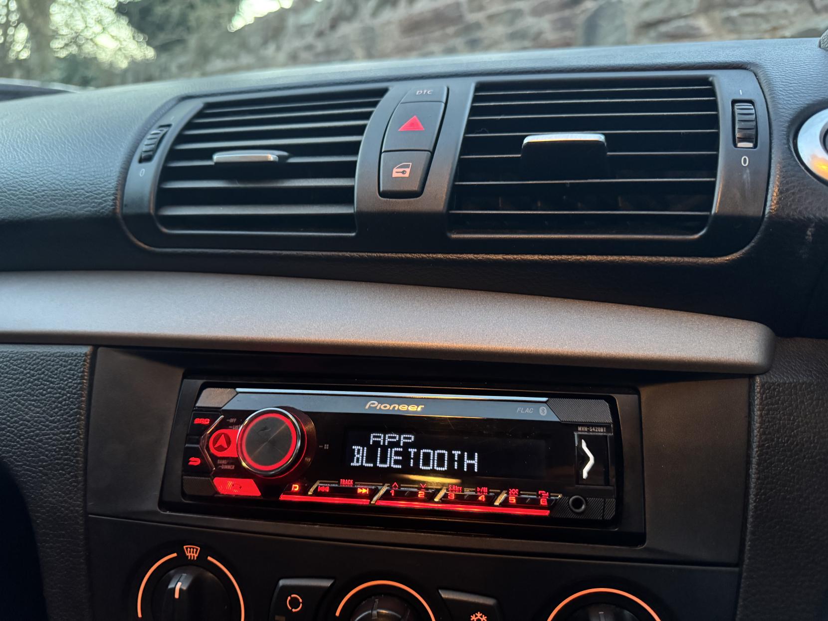 BMW 1 Series 1.6 116i Edition ES Hatchback 5dr Petrol Manual Euro 4 (122 bhp)