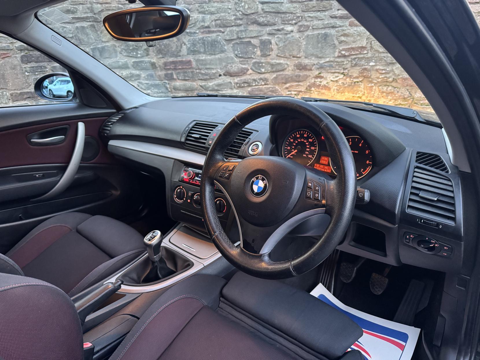 BMW 1 Series 1.6 116i Edition ES Hatchback 5dr Petrol Manual Euro 4 (122 bhp)