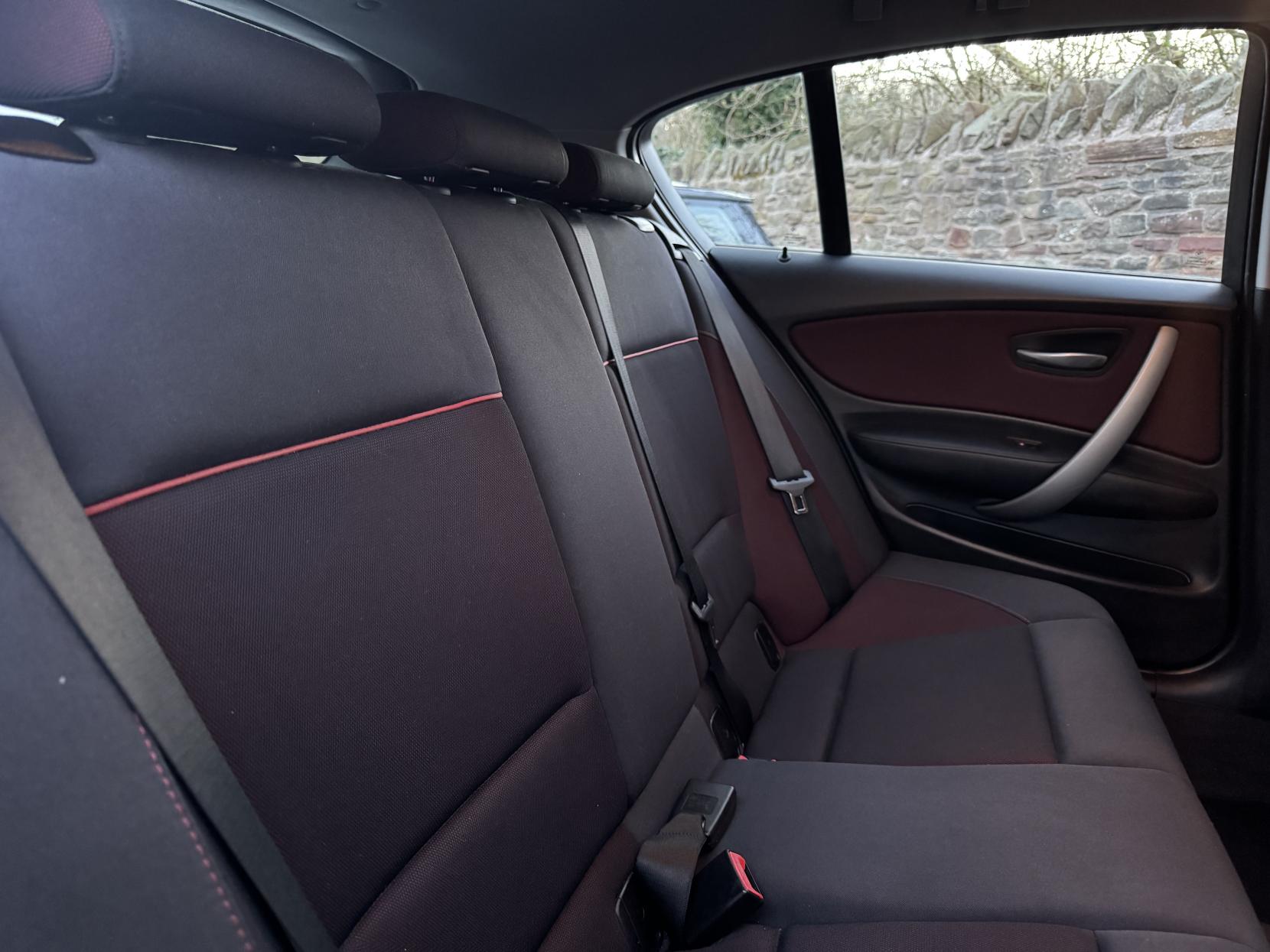 BMW 1 Series 1.6 116i Edition ES Hatchback 5dr Petrol Manual Euro 4 (122 bhp)