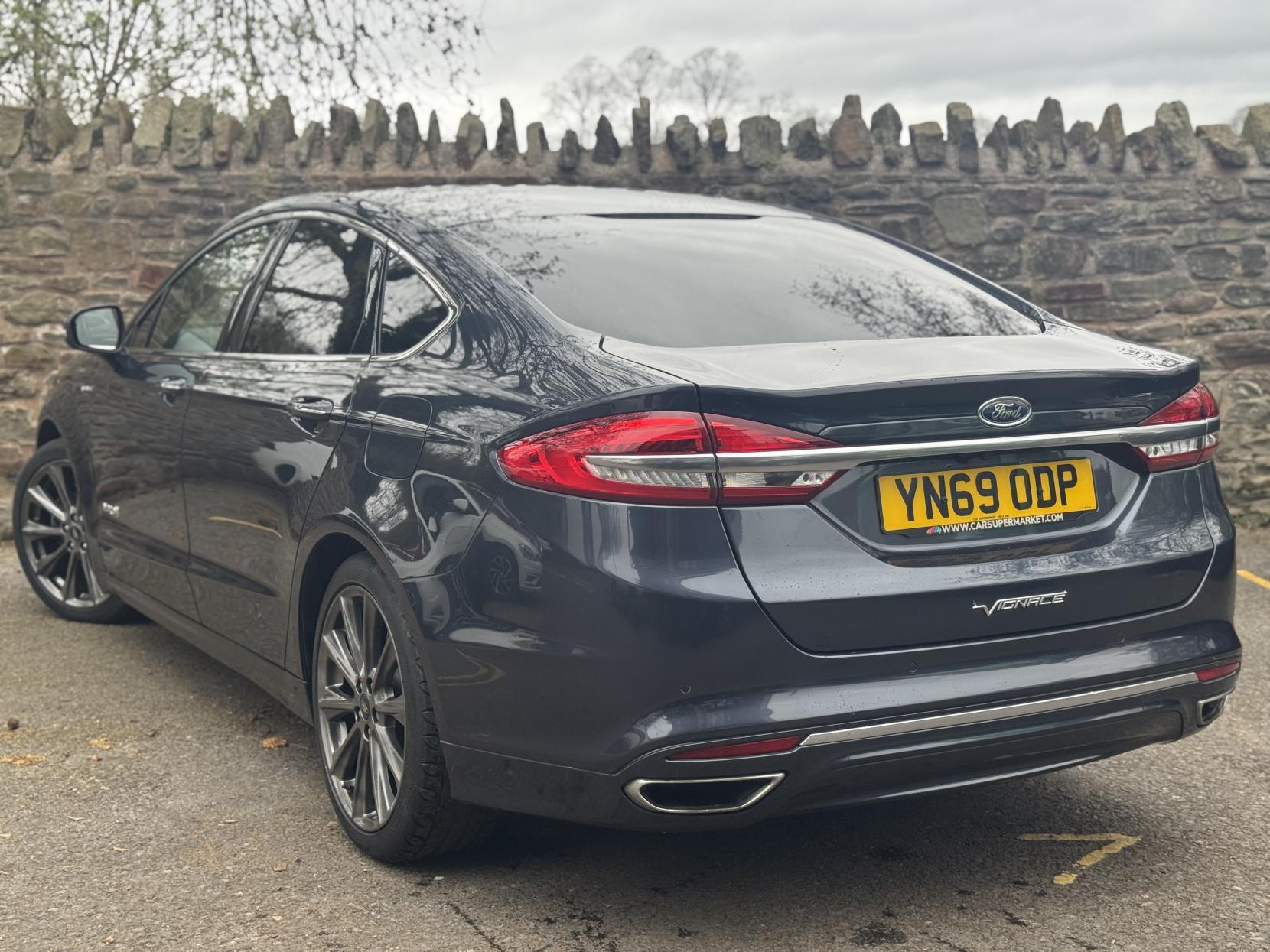 Ford Mondeo 2.0 TiVCT Vignale Saloon 4dr Petrol Hybrid CVT Euro 6 (s/s) (187 ps)