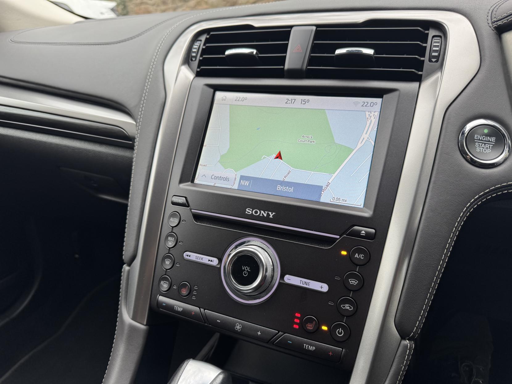 Ford Mondeo 2.0 TiVCT Vignale Saloon 4dr Petrol Hybrid CVT Euro 6 (s/s) (187 ps)