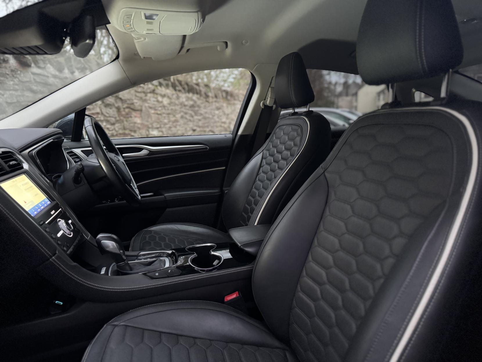 Ford Mondeo 2.0 TiVCT Vignale Saloon 4dr Petrol Hybrid CVT Euro 6 (s/s) (187 ps)