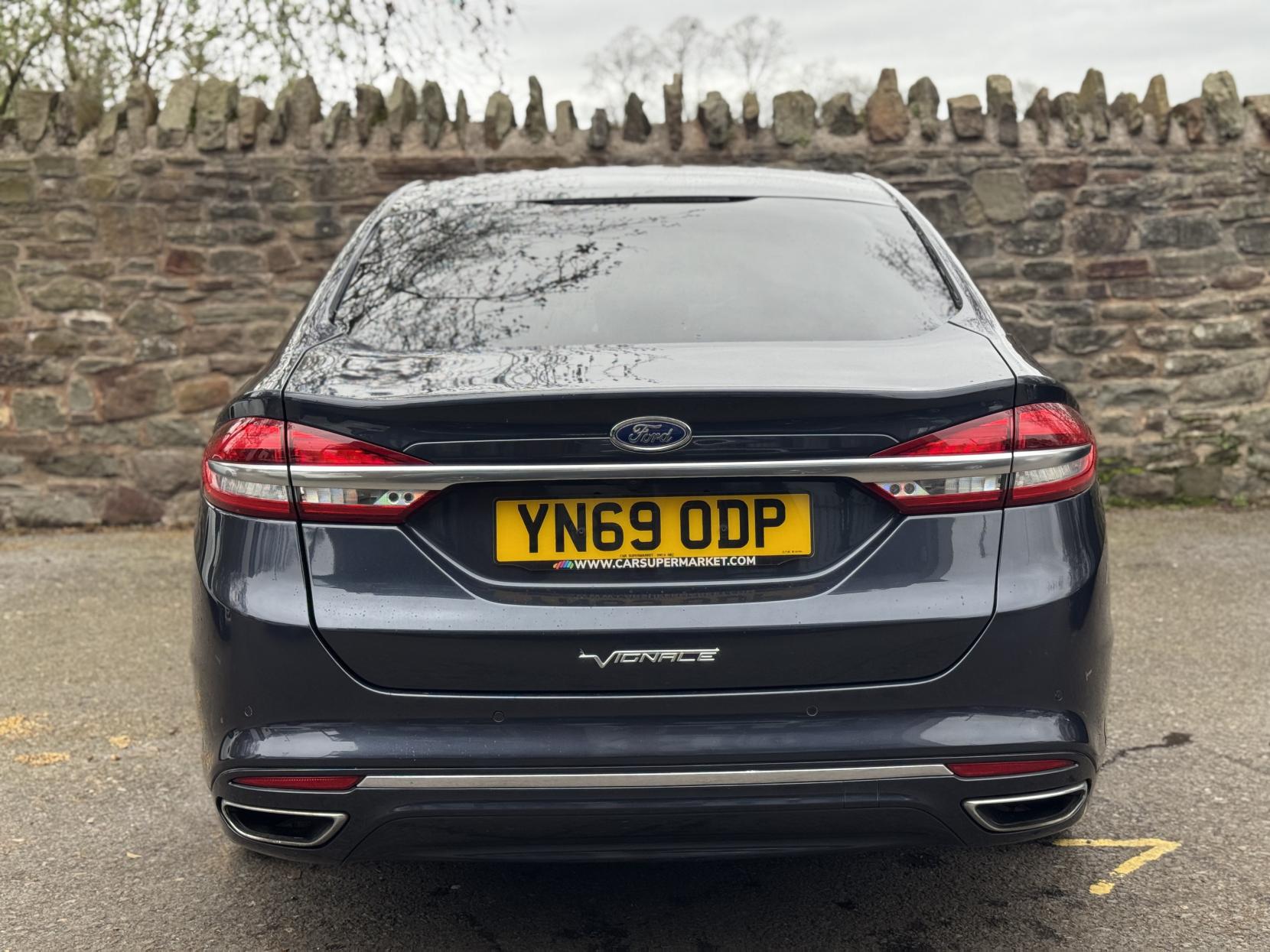 Ford Mondeo 2.0 TiVCT Vignale Saloon 4dr Petrol Hybrid CVT Euro 6 (s/s) (187 ps)