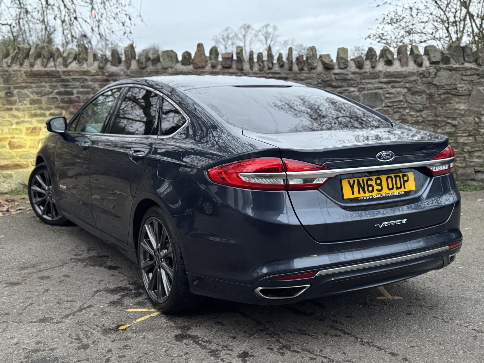 Ford Mondeo 2.0 TiVCT Vignale Saloon 4dr Petrol Hybrid CVT Euro 6 (s/s) (187 ps)