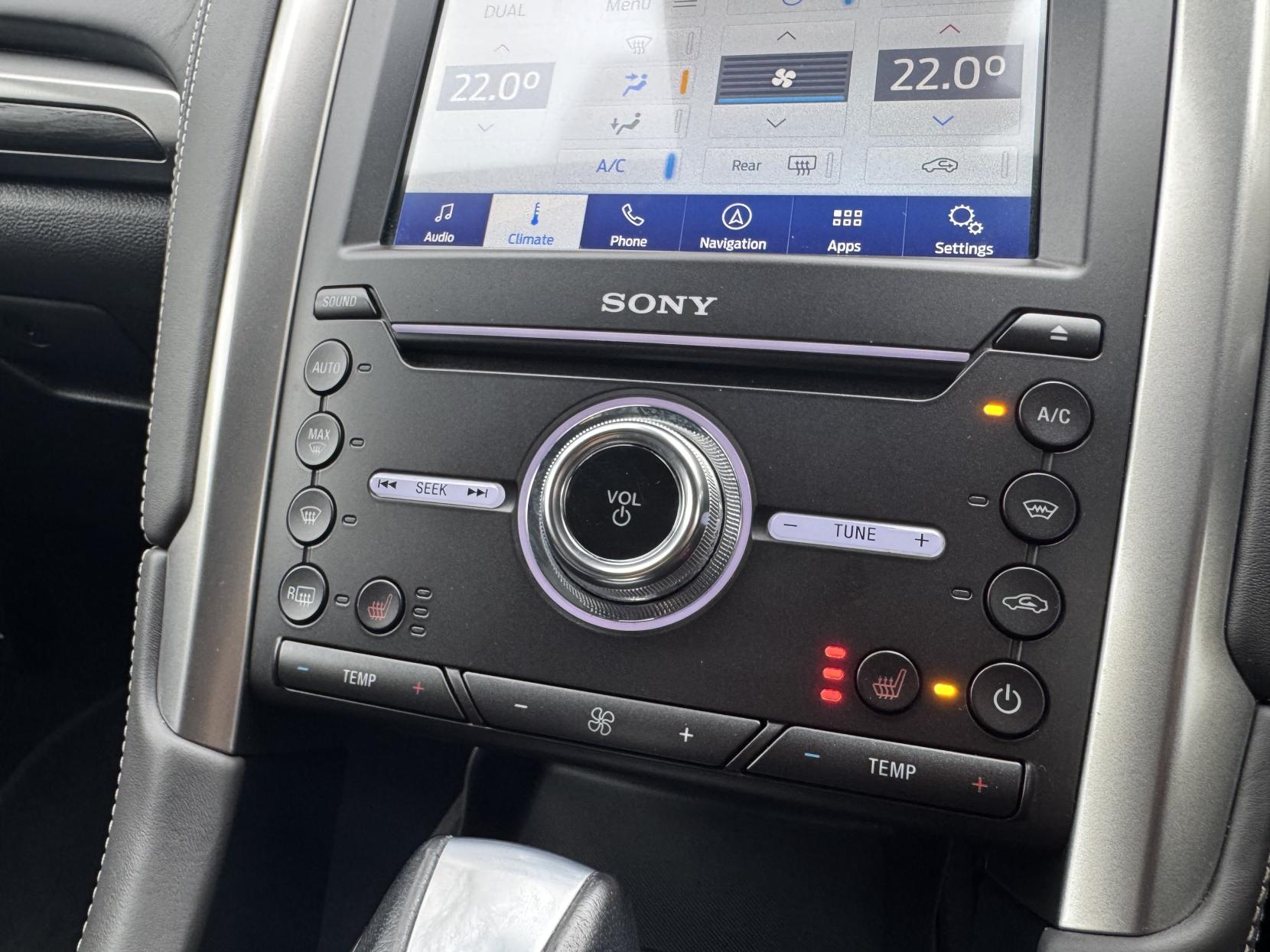 Ford Mondeo 2.0 TiVCT Vignale Saloon 4dr Petrol Hybrid CVT Euro 6 (s/s) (187 ps)