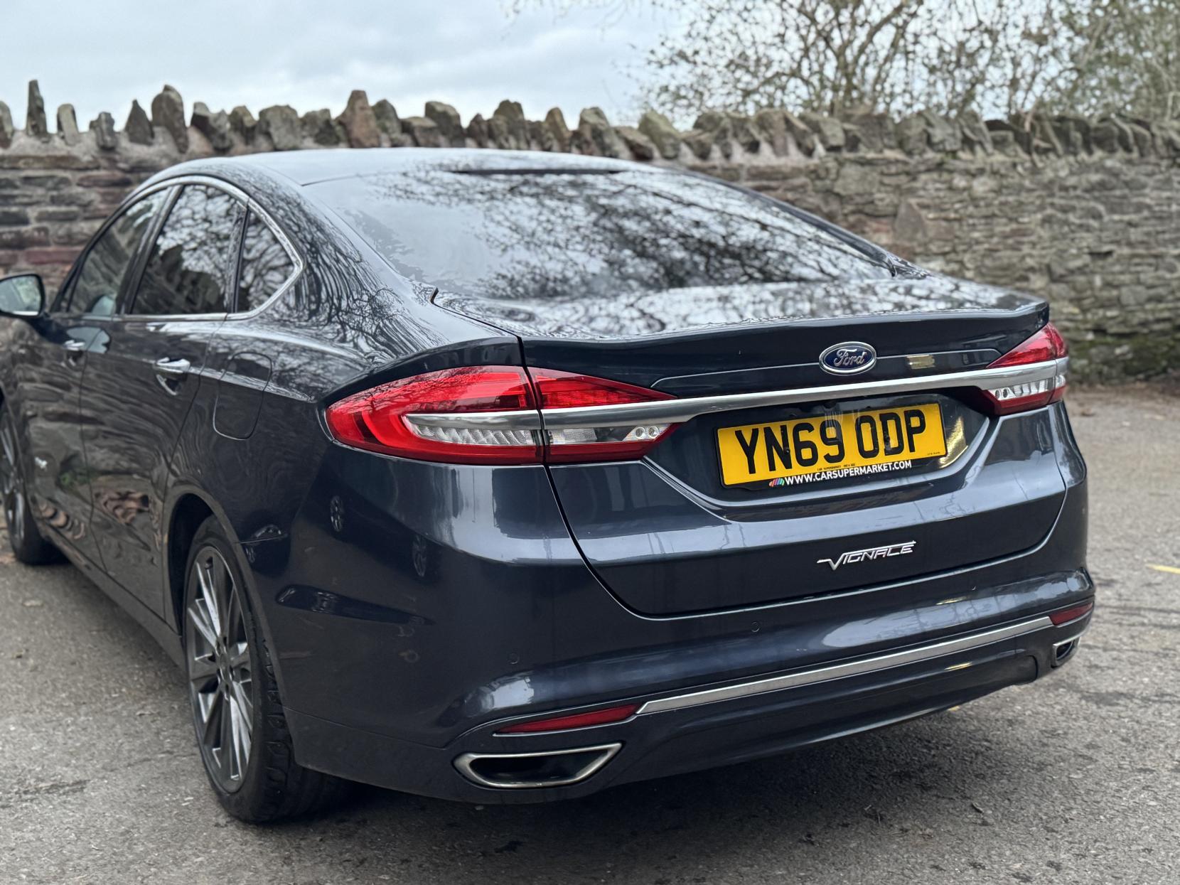 Ford Mondeo 2.0 TiVCT Vignale Saloon 4dr Petrol Hybrid CVT Euro 6 (s/s) (187 ps)