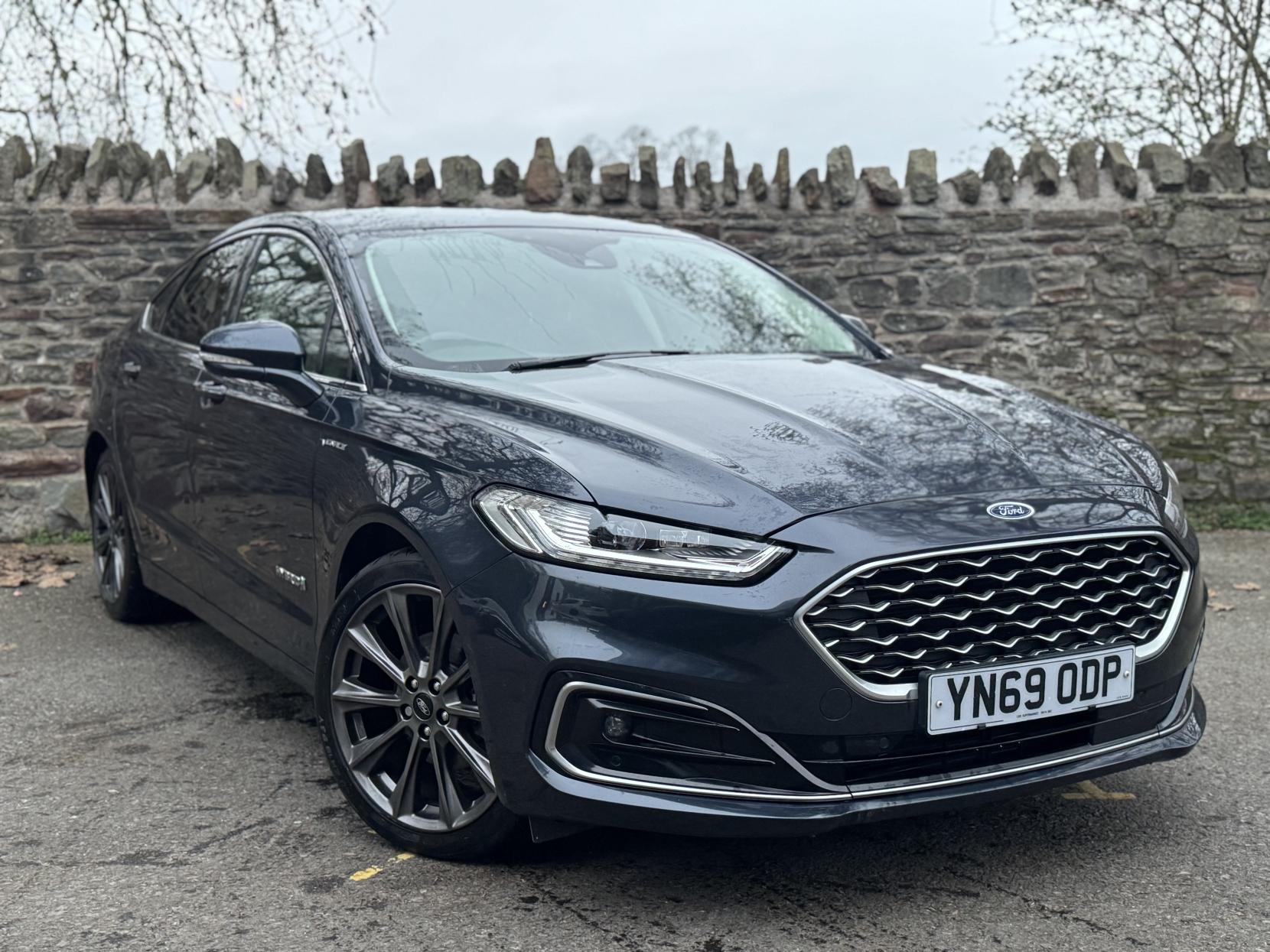 Ford Mondeo 2.0 TiVCT Vignale Saloon 4dr Petrol Hybrid CVT Euro 6 (s/s) (187 ps)