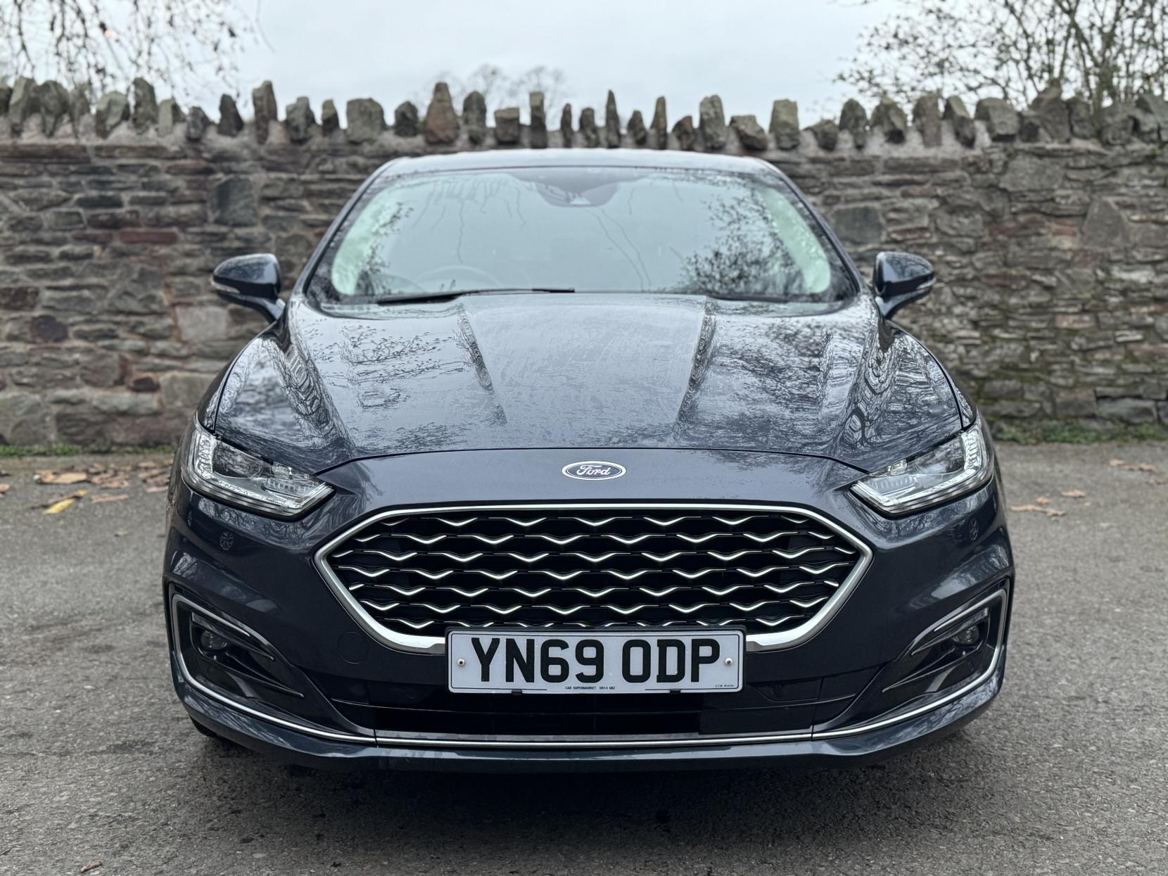 Ford Mondeo 2.0 TiVCT Vignale Saloon 4dr Petrol Hybrid CVT Euro 6 (s/s) (187 ps)