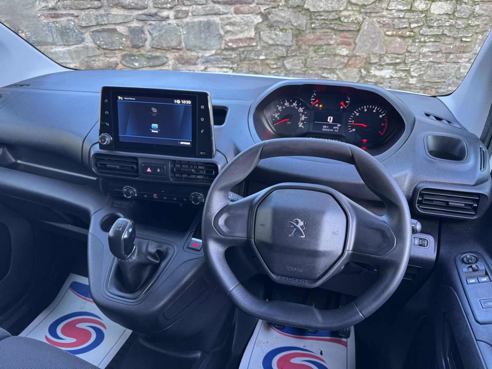 Peugeot Partner 1.5 BlueHDi 1000 Professional Standard Panel Van 5dr Diesel Manual SWB Euro 6 (s/s) (100 bhp)