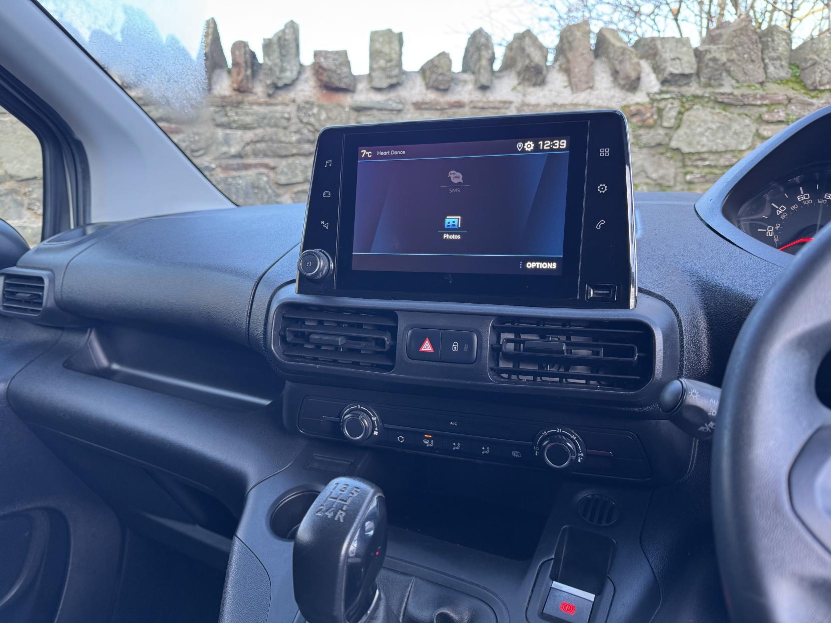 Peugeot Partner 1.5 BlueHDi 1000 Professional Standard Panel Van 5dr Diesel Manual SWB Euro 6 (s/s) (100 bhp)