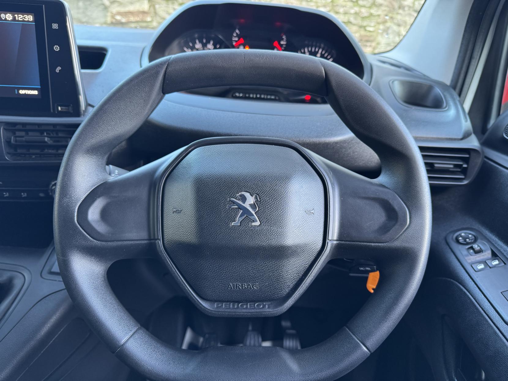 Peugeot Partner 1.5 BlueHDi 1000 Professional Standard Panel Van 5dr Diesel Manual SWB Euro 6 (s/s) (100 bhp)