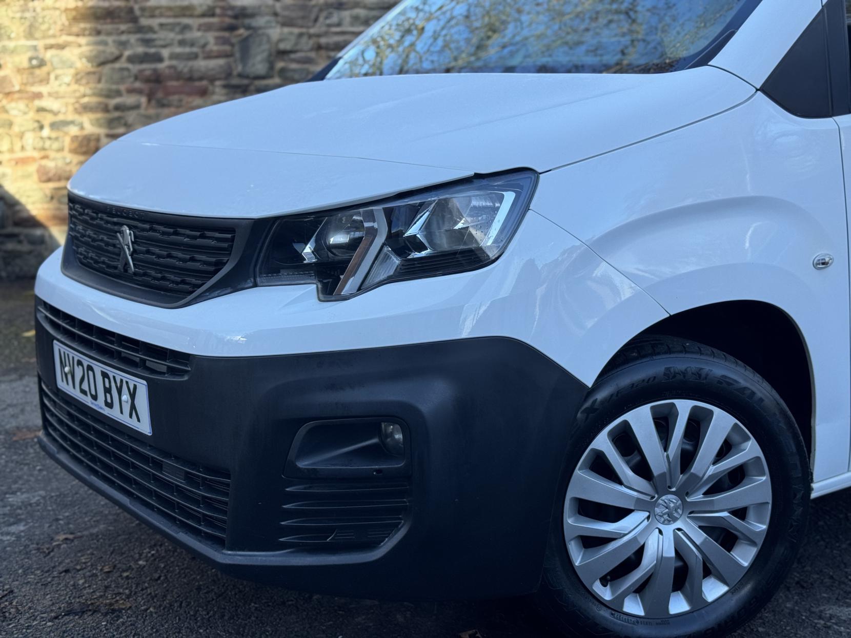 Peugeot Partner 1.5 BlueHDi 1000 Professional Standard Panel Van 5dr Diesel Manual SWB Euro 6 (s/s) (100 bhp)