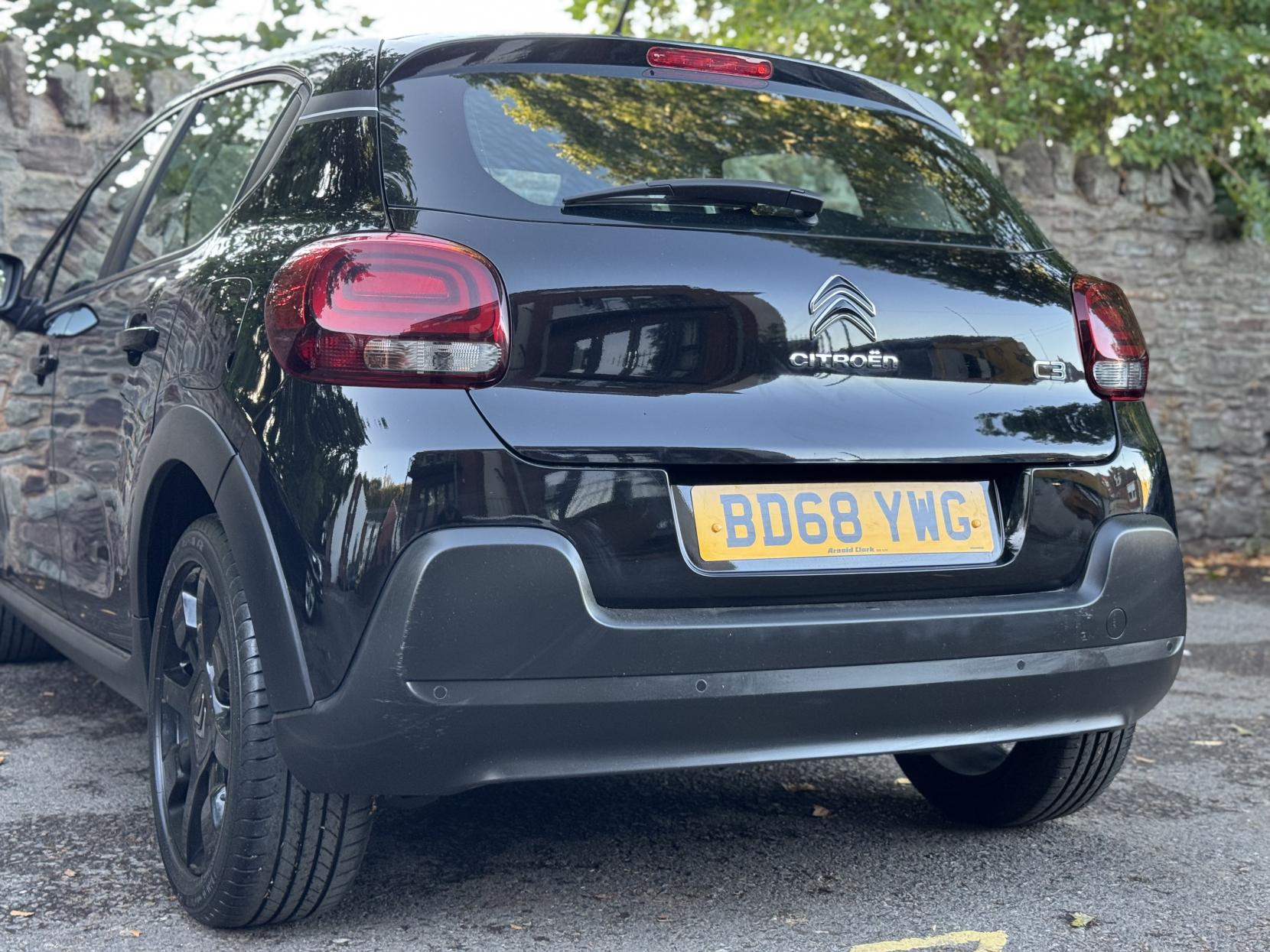 Citroen C3 1.2 PureTech Feel Nav Edition Hatchback 5dr Petrol Manual Euro 6 (82 ps)