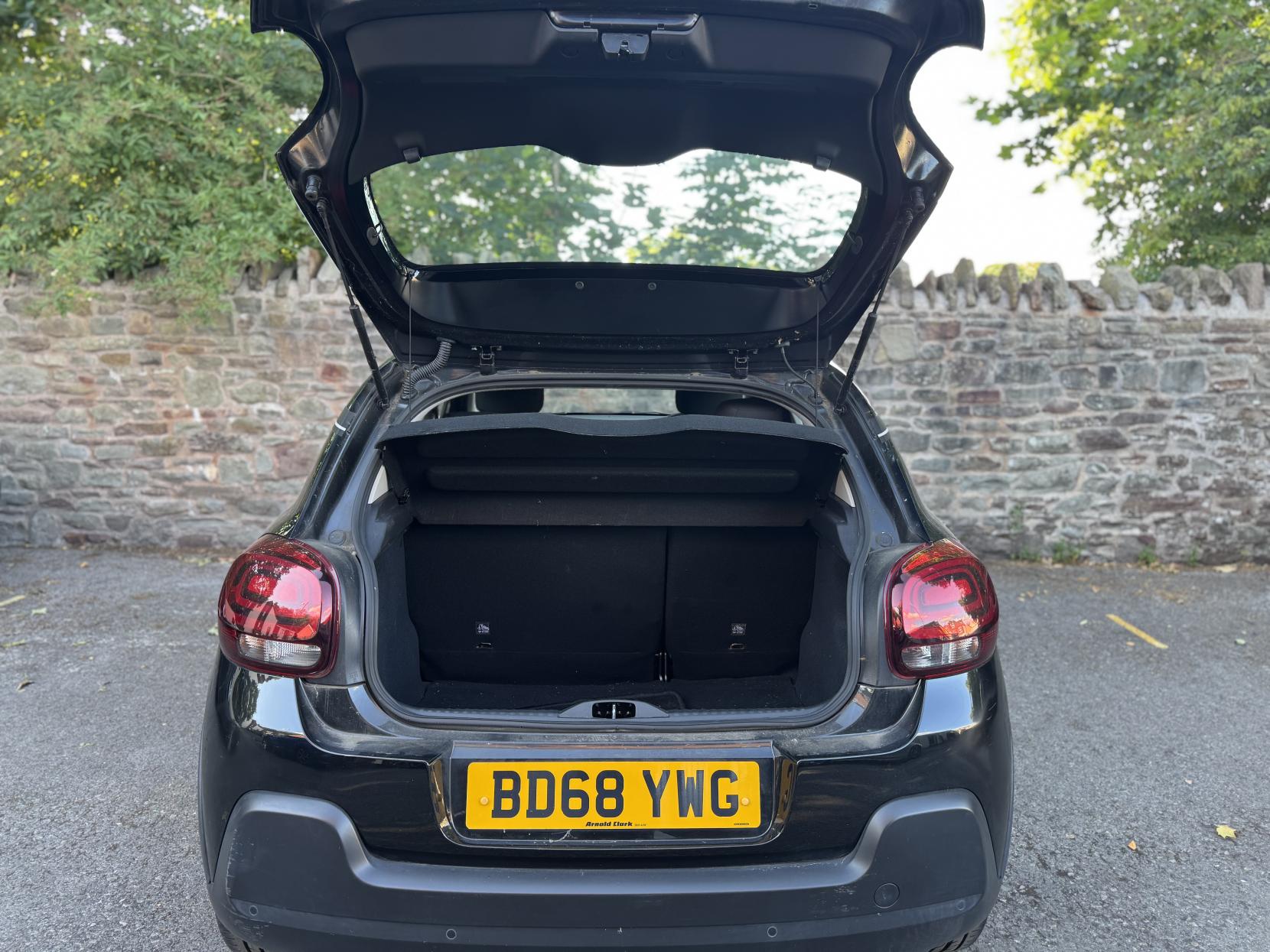 Citroen C3 1.2 PureTech Feel Nav Edition Hatchback 5dr Petrol Manual Euro 6 (82 ps)