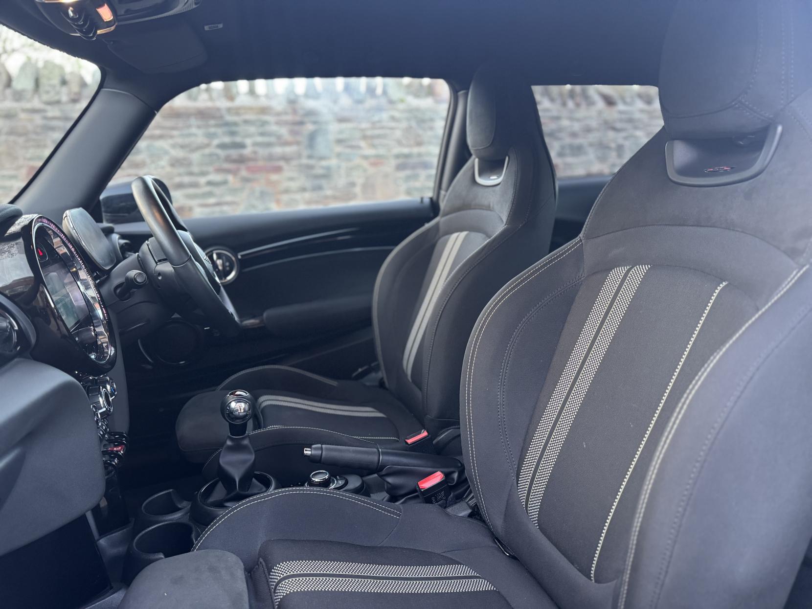 MINI Hatch 1.5 John Cooper Works Hatchback (2021 - 2024 )