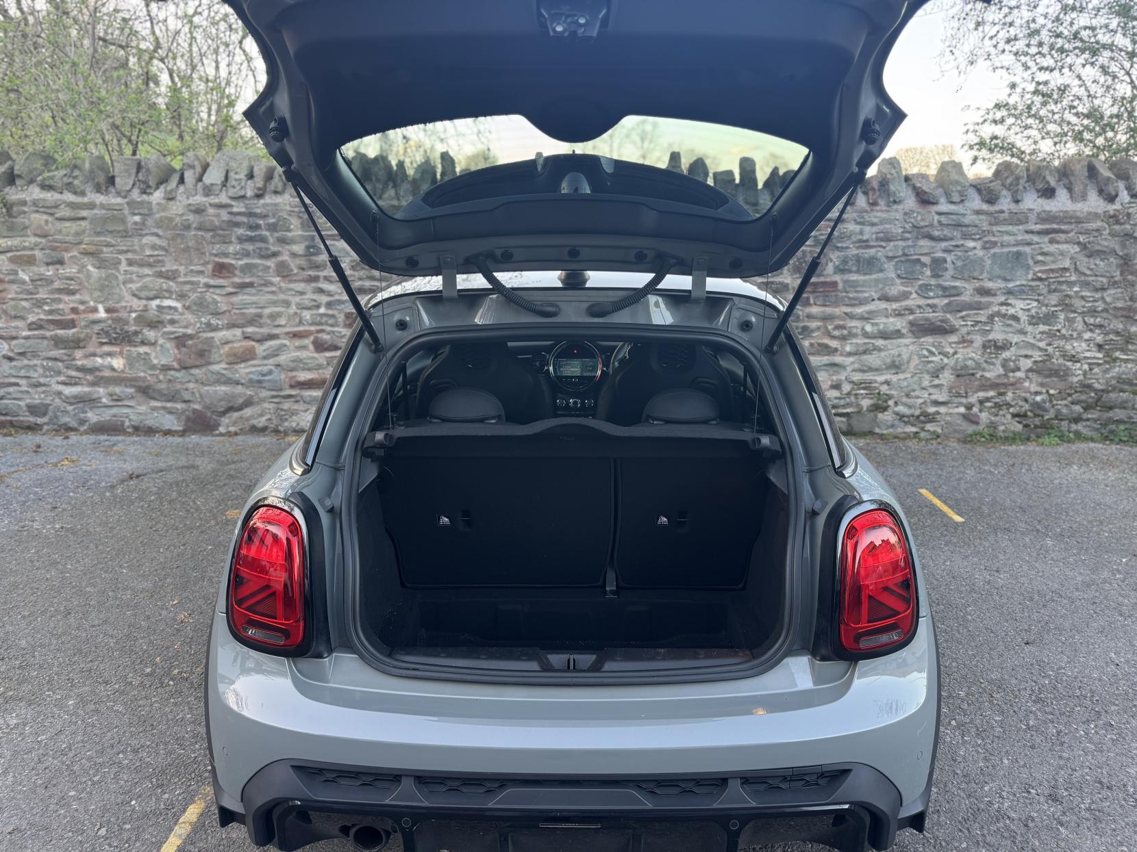 MINI Hatch 1.5 John Cooper Works Hatchback (2021 - 2024 )