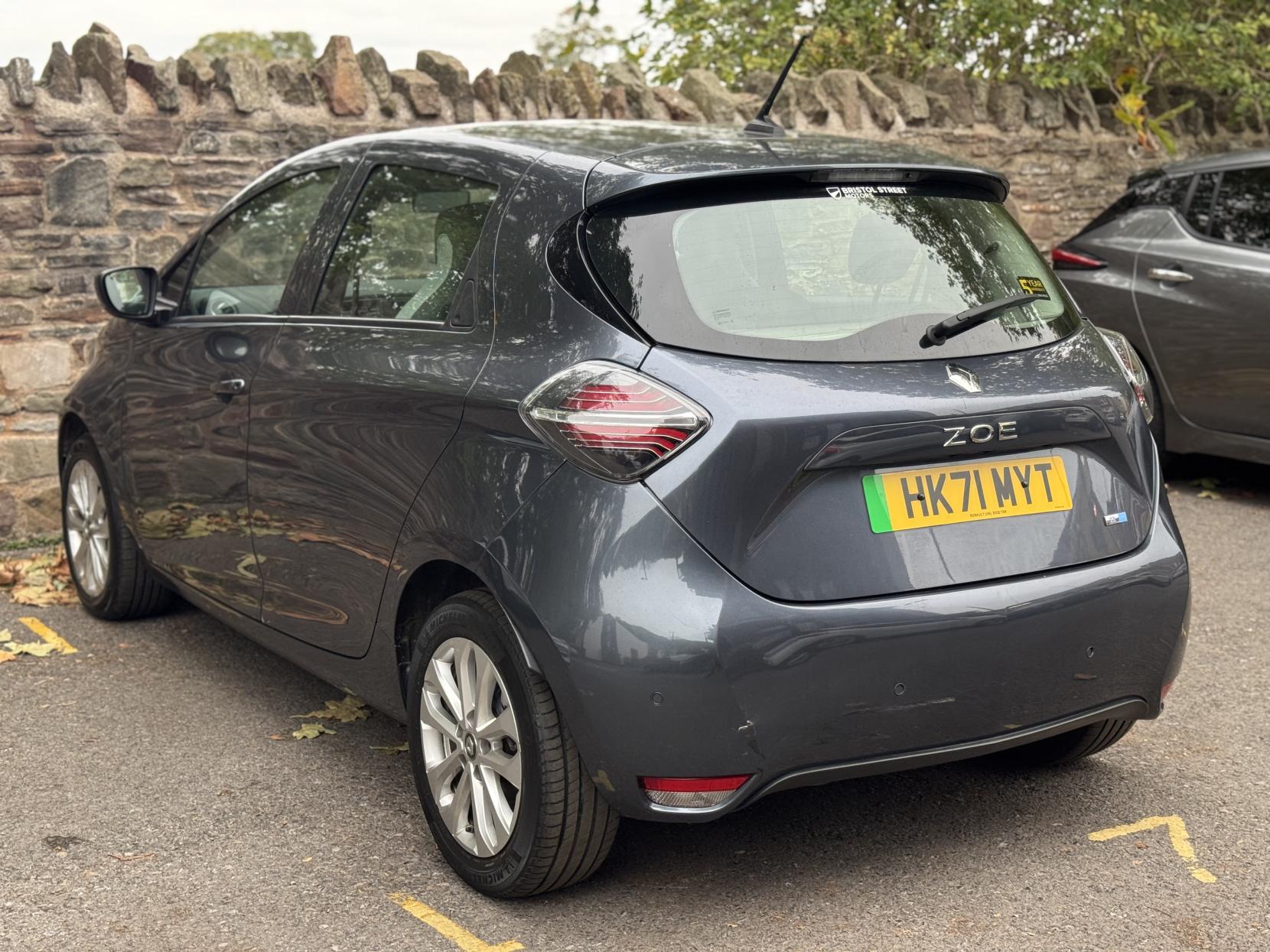 Renault Zoe R135 EV50 52kWh Iconic Hatchback 5dr Electric Auto (Rapid Charge) (134 bhp)