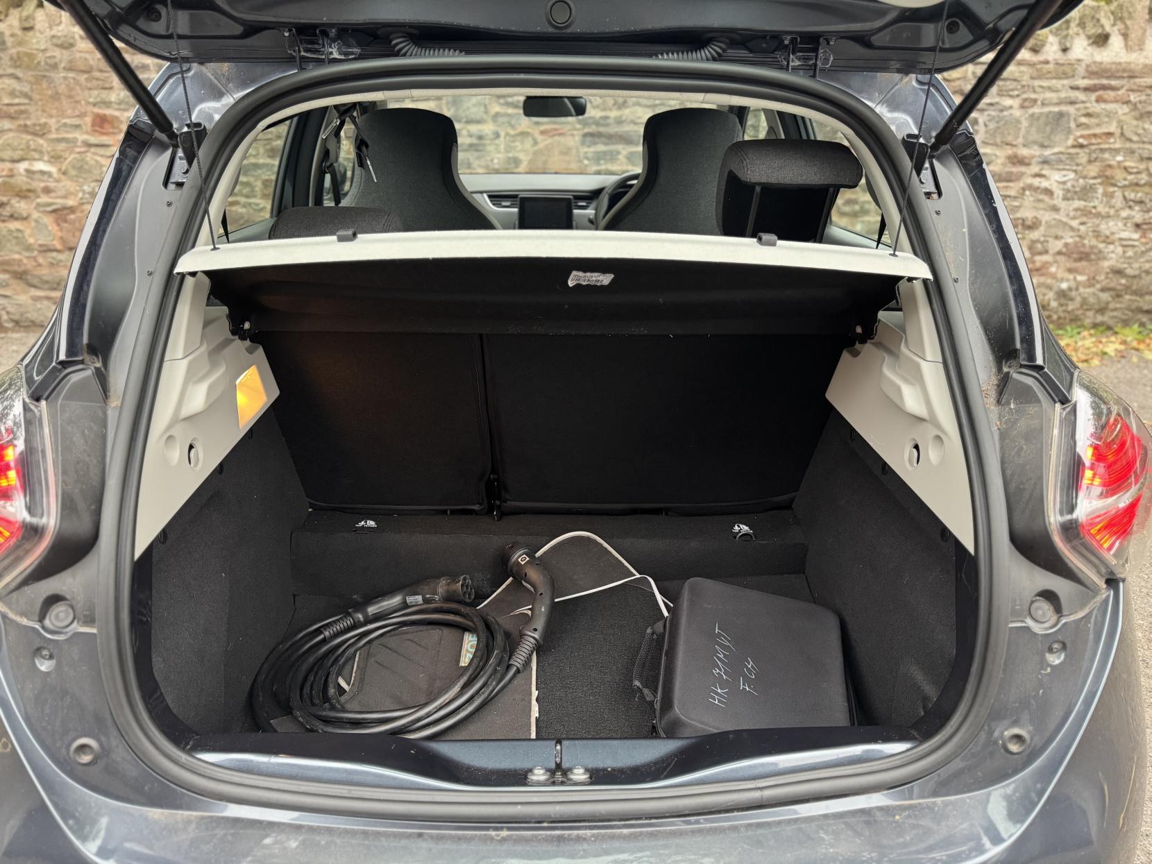 Renault Zoe R135 EV50 52kWh Iconic Hatchback 5dr Electric Auto (Rapid Charge) (134 bhp)