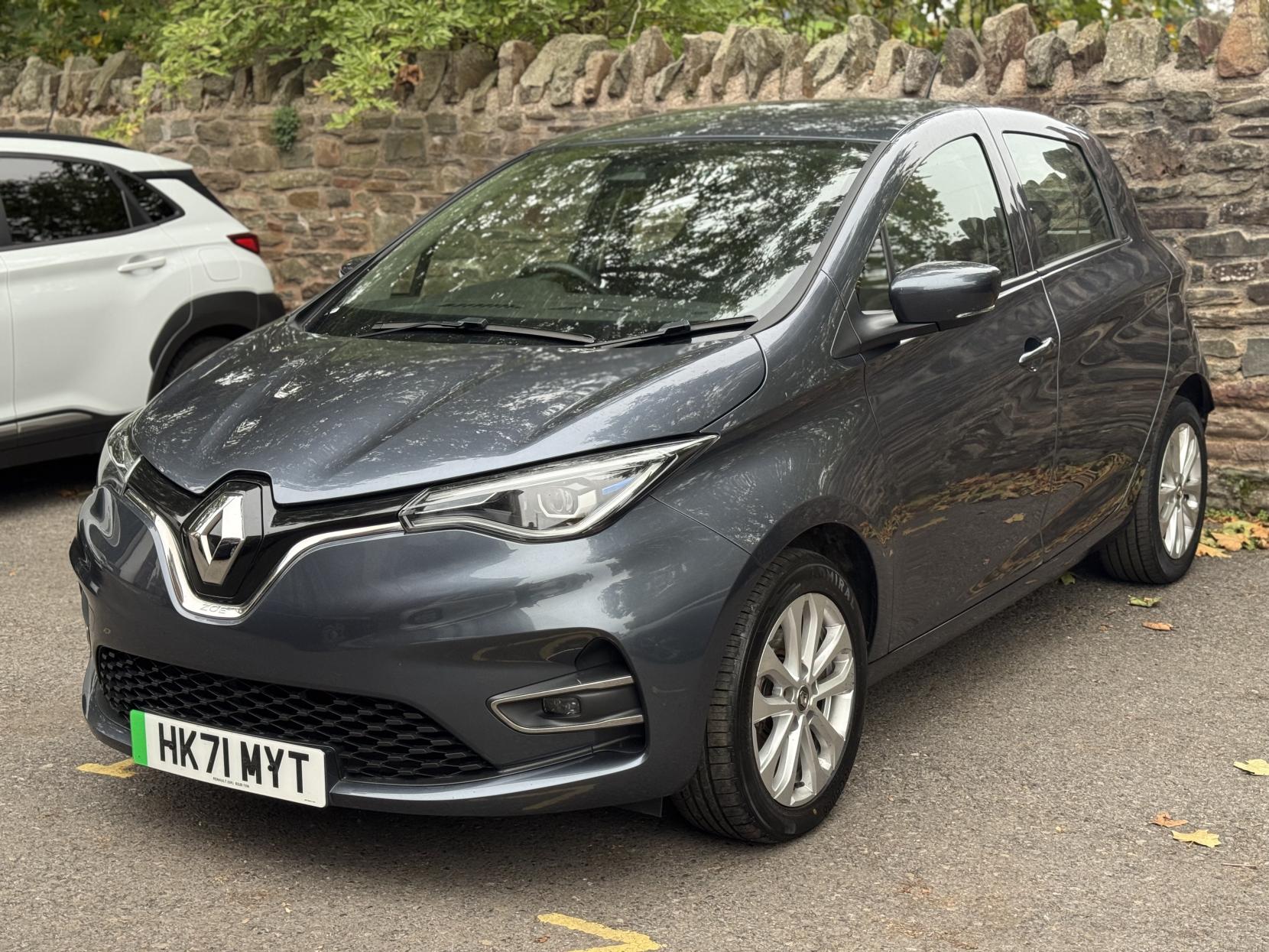 Renault Zoe R135 EV50 52kWh Iconic Hatchback 5dr Electric Auto (Rapid Charge) (134 bhp)