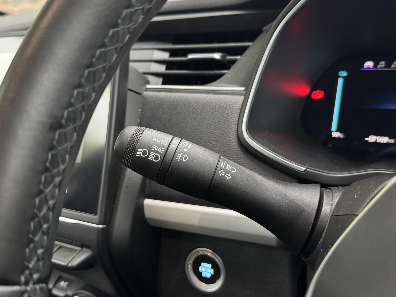 Renault Zoe R135 EV50 52kWh Iconic Hatchback 5dr Electric Auto (Rapid Charge) (134 bhp)
