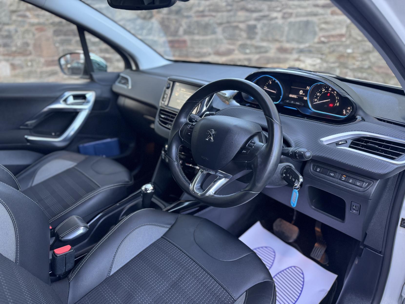 Peugeot 2008 1.6 e-HDi Allure SUV 5dr Diesel EGC Euro 5 (s/s) (92 ps)