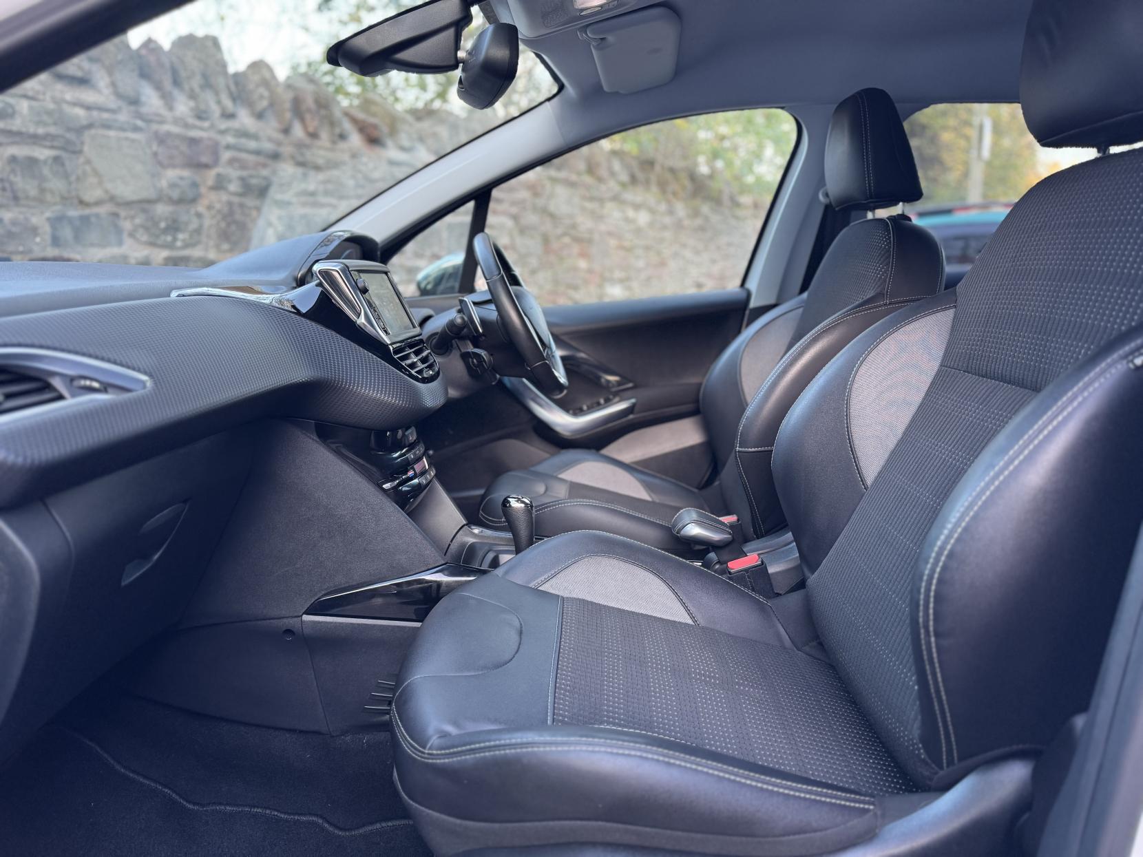 Peugeot 2008 1.6 e-HDi Allure SUV 5dr Diesel EGC Euro 5 (s/s) (92 ps)