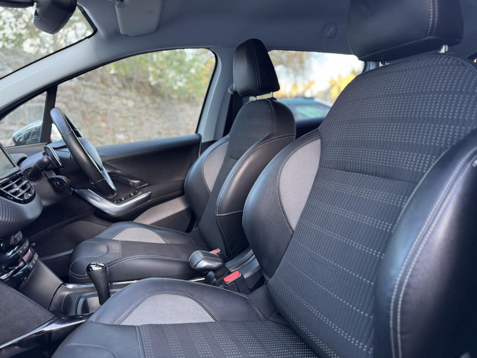 Peugeot 2008 1.6 e-HDi Allure SUV 5dr Diesel EGC Euro 5 (s/s) (92 ps)