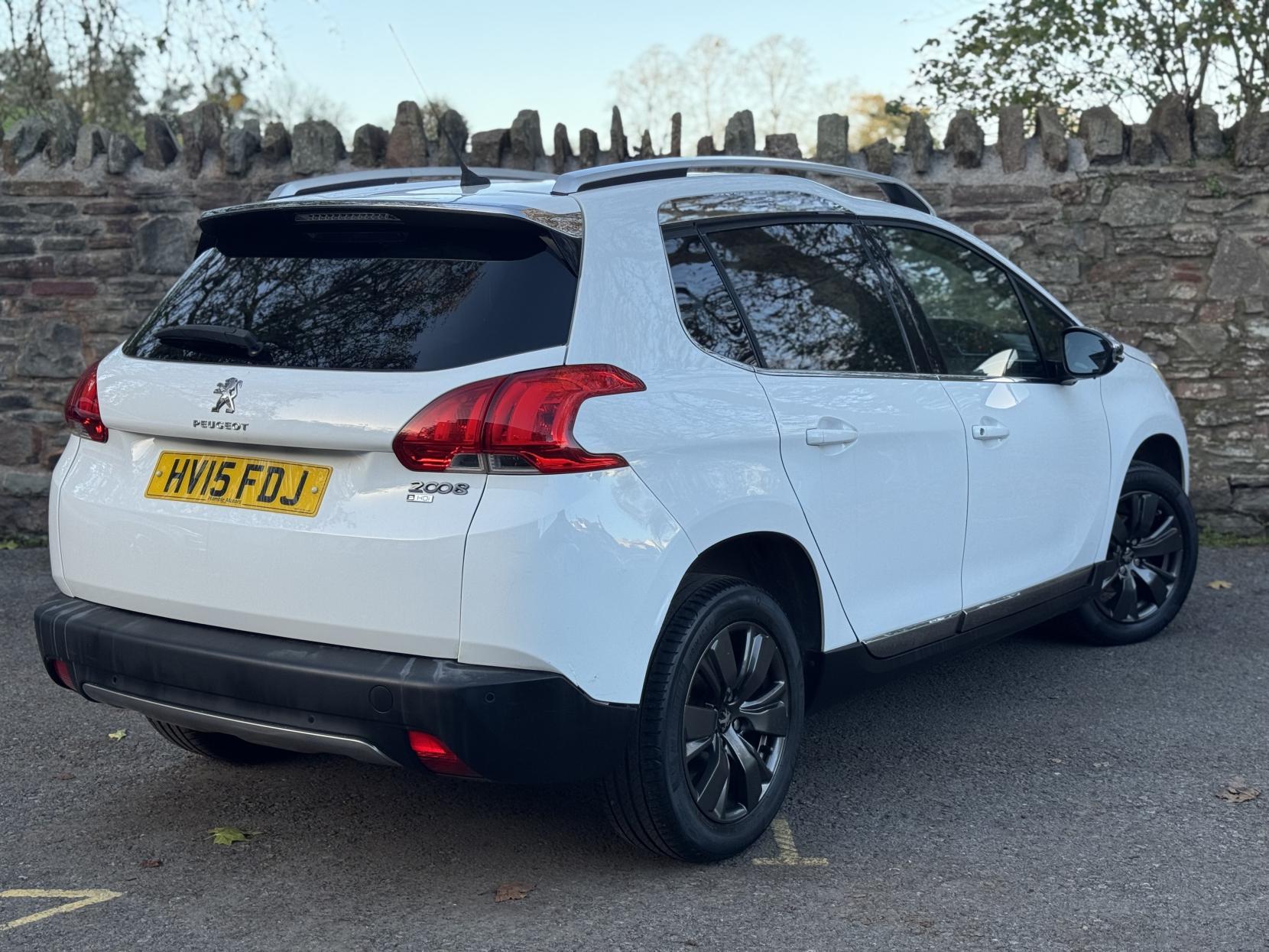 Peugeot 2008 1.6 e-HDi Allure SUV 5dr Diesel EGC Euro 5 (s/s) (92 ps)