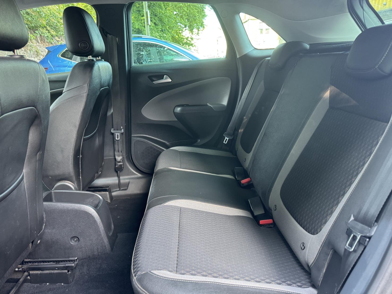 Vauxhall Crossland X 1.2 Turbo Elite Nav SUV 5dr Petrol Manual Euro 6 (s/s) (110 ps)